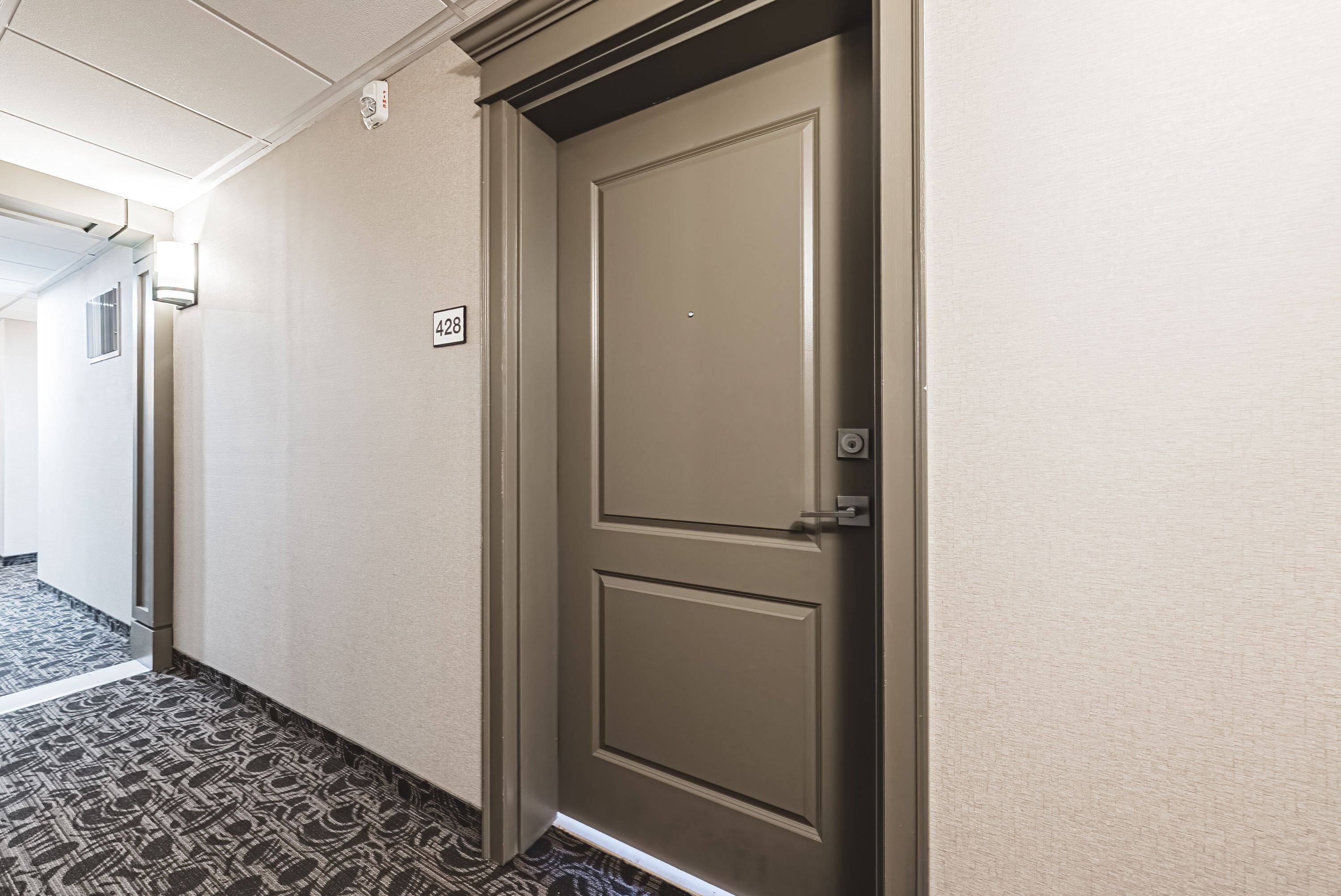 Hamilton, ON L8G 0K3,125 Shoreview PL #428