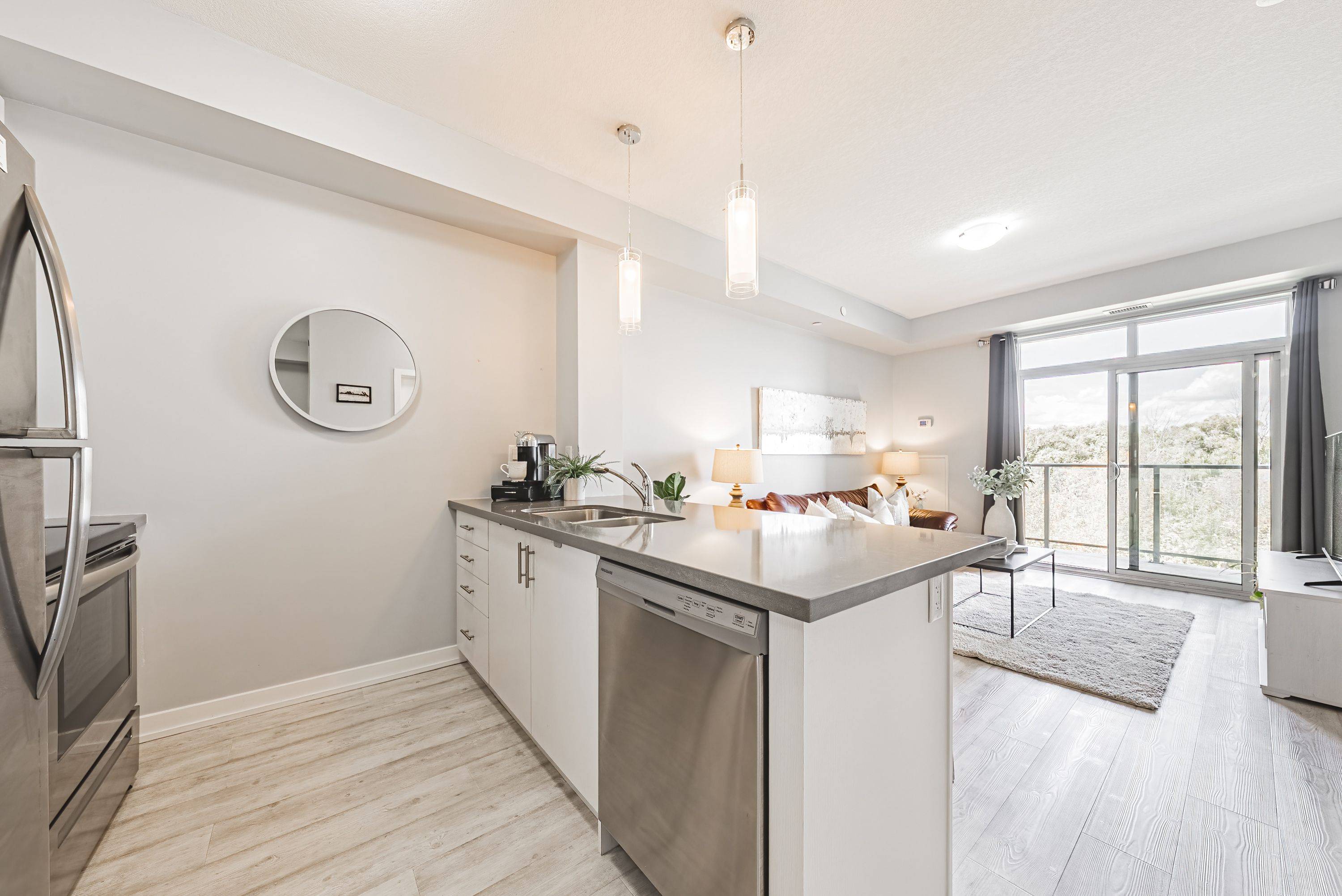 Hamilton, ON L8G 0K3,125 Shoreview PL #428