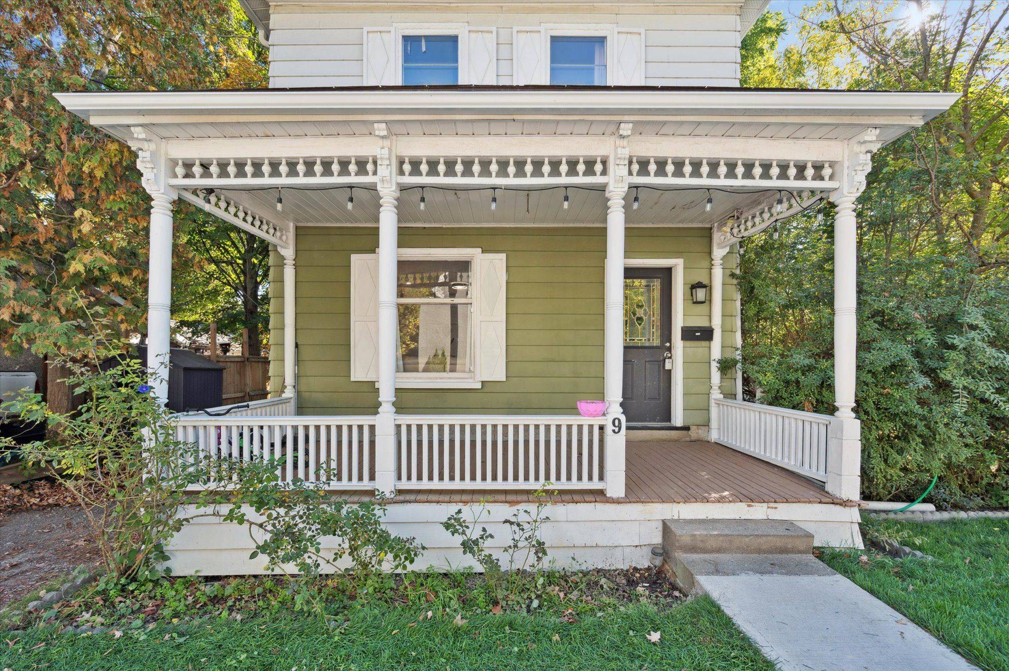 Cambridge, ON N1S 2N7,9 Metcalfe ST