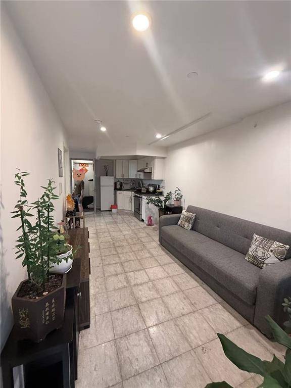 Brooklyn, NY 11220,714 59th ST #4B