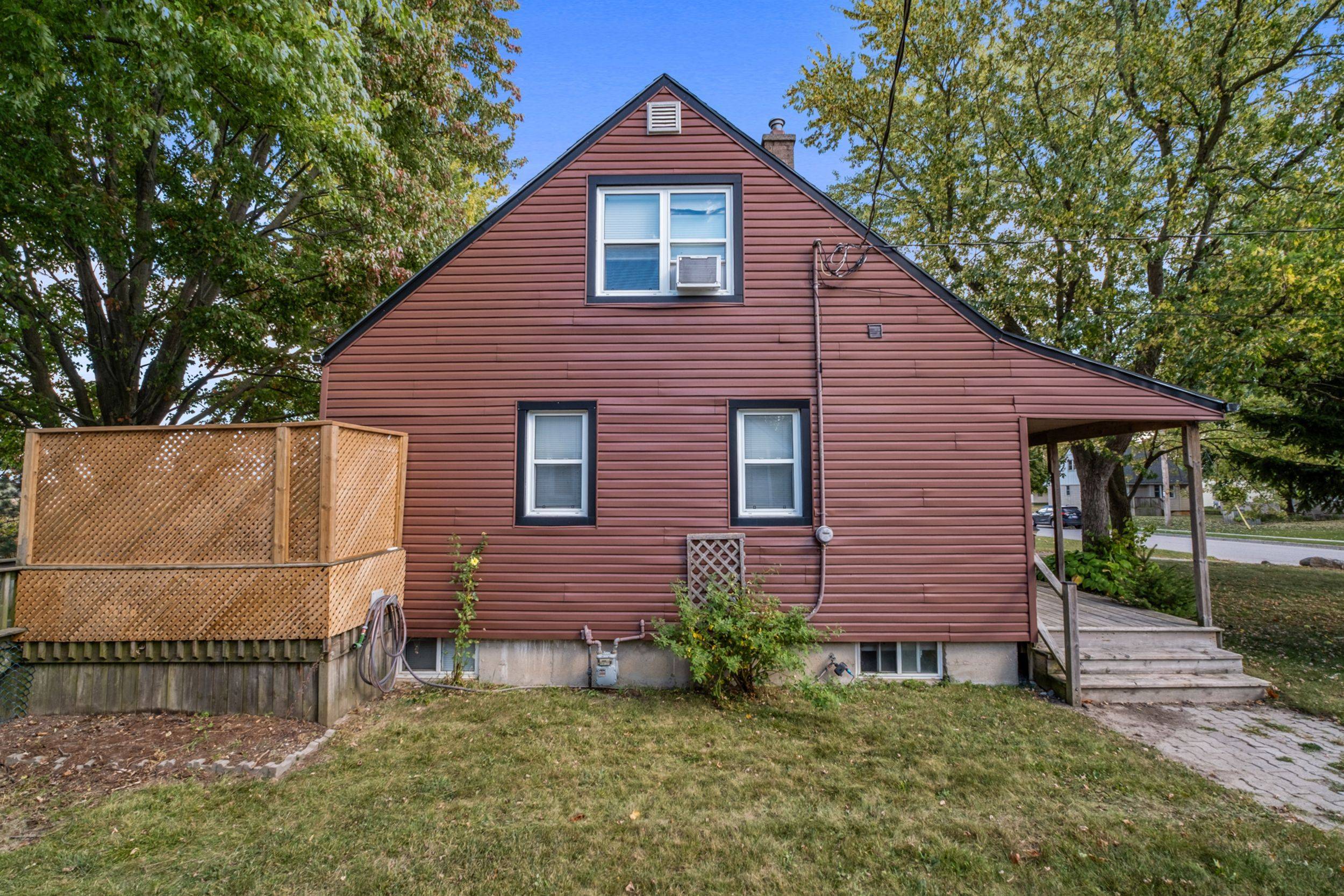 South Huron, ON N0M 1Y0,142 Algonquin DR