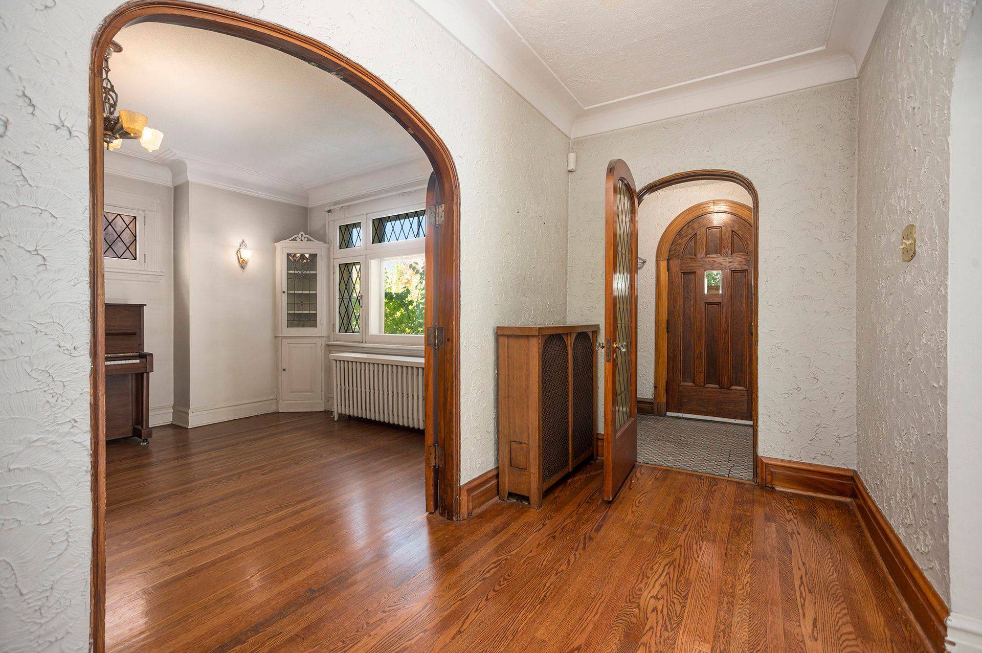 Dows Lake - Civic Hospital And Area, ON K1Y 1J3,720 Parkdale AVE