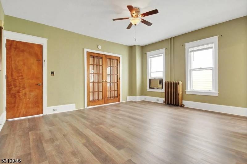 Phillipsburg Town, NJ 08865,155 Bullman St