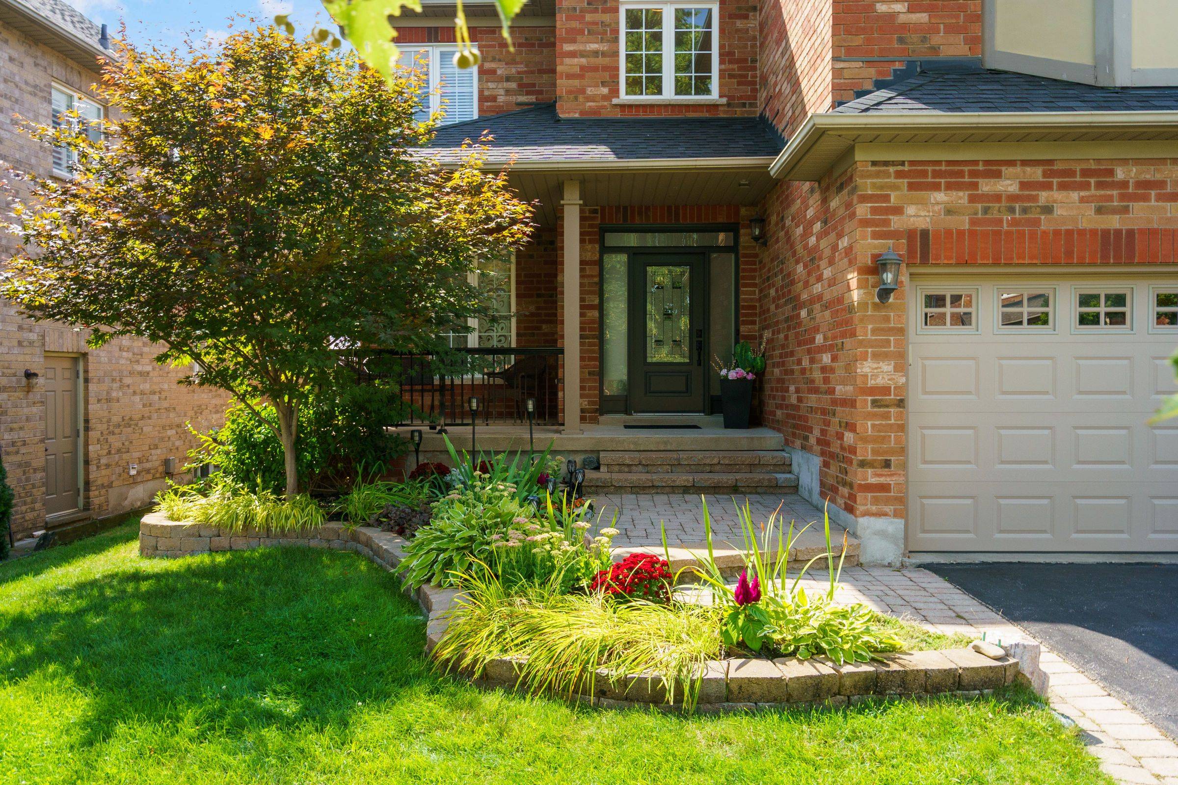 Hamilton, ON L9H 7M4,104 Davidson BLVD