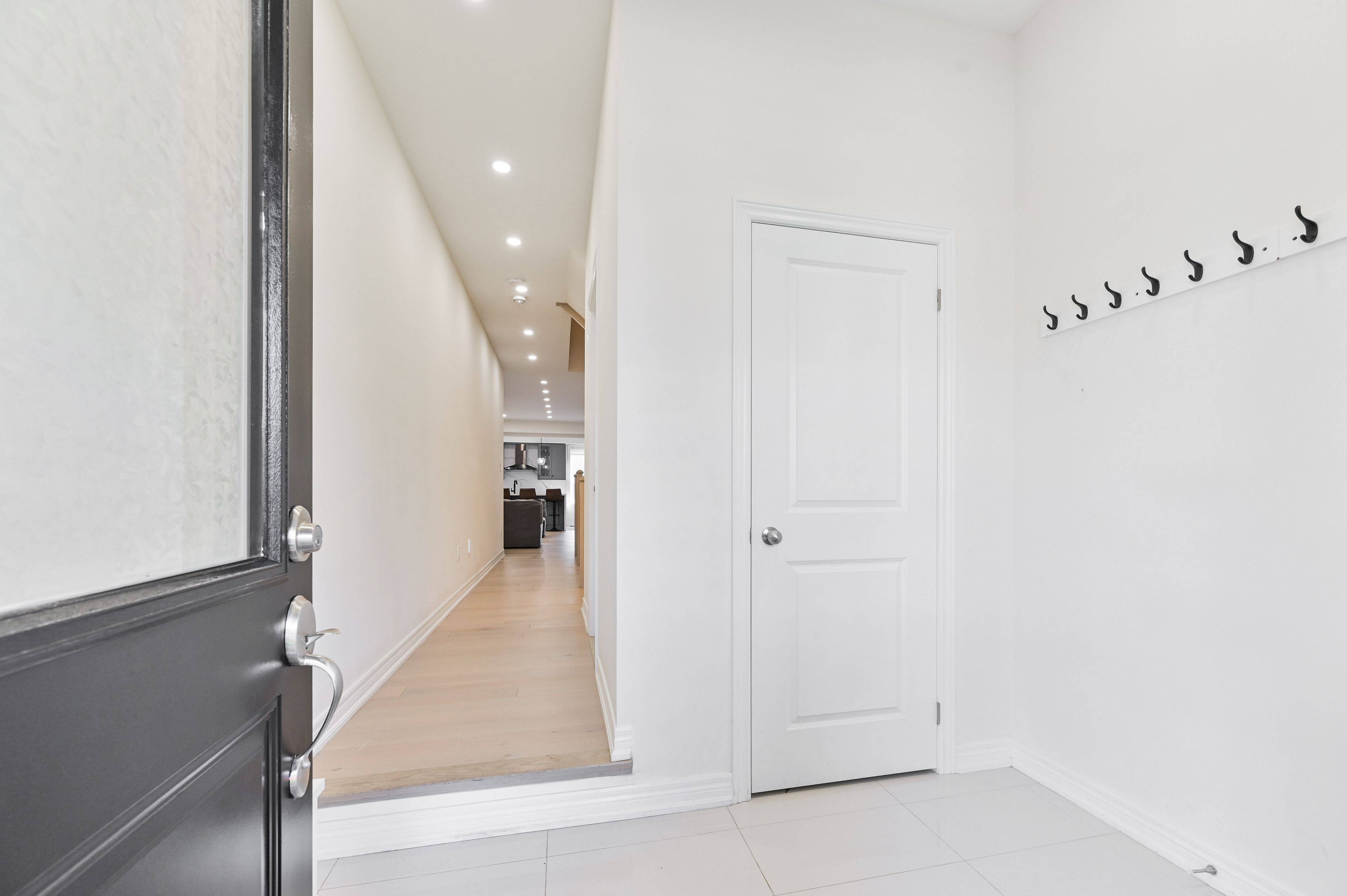 Whitby, ON L1P 0L4,80 Conarty CRES