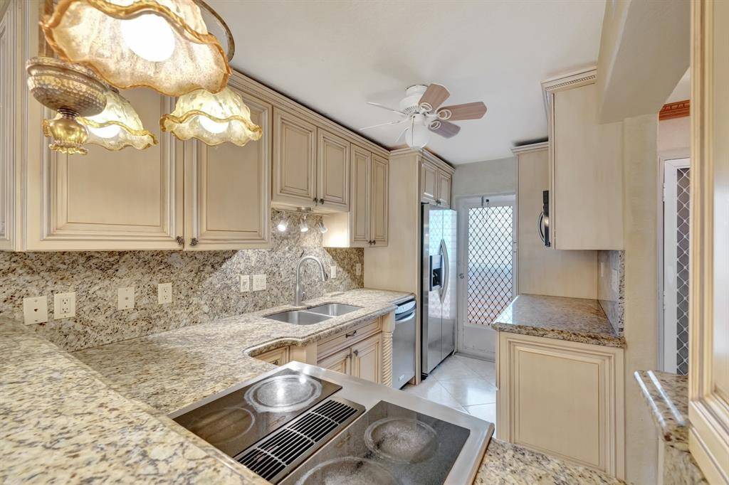 Lighthouse Point, FL 33064,4502 N Federal Hwy #217B