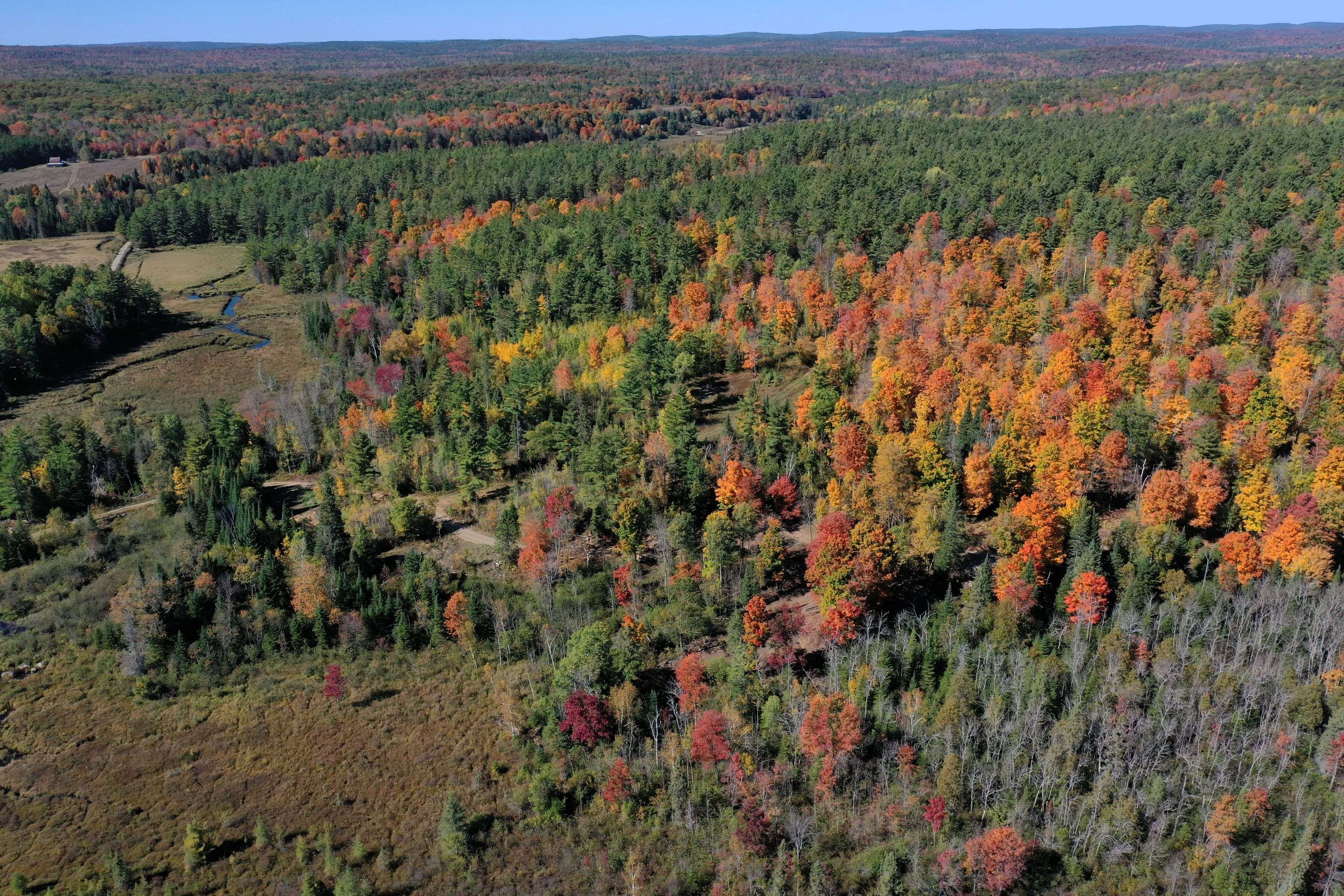 Lanark Highlands, ON K0G 1K0,00 K&P TRL