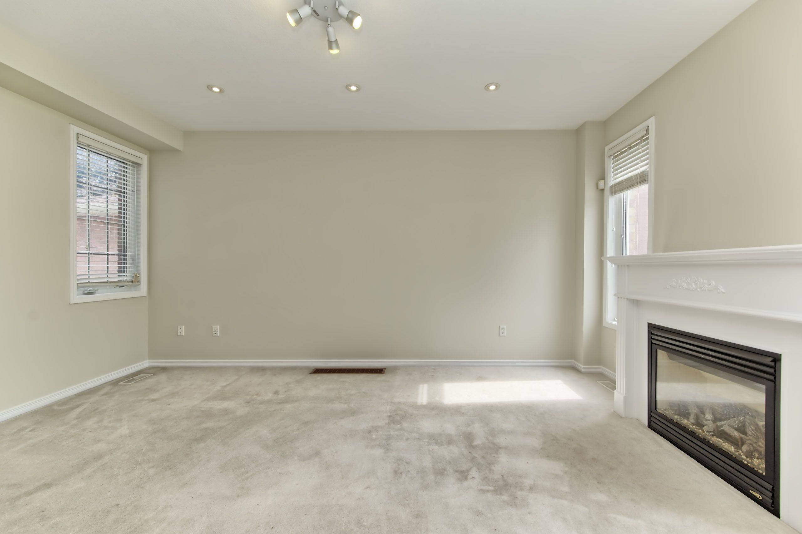 Hamilton, ON L9A 0B1,126 Merrilee CRES