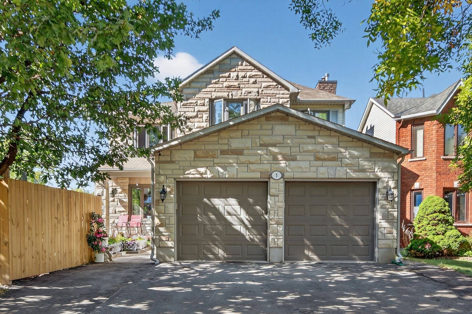 Hunt Club - South Keys And Area, ON K1G 5E5,5 Southland CRES