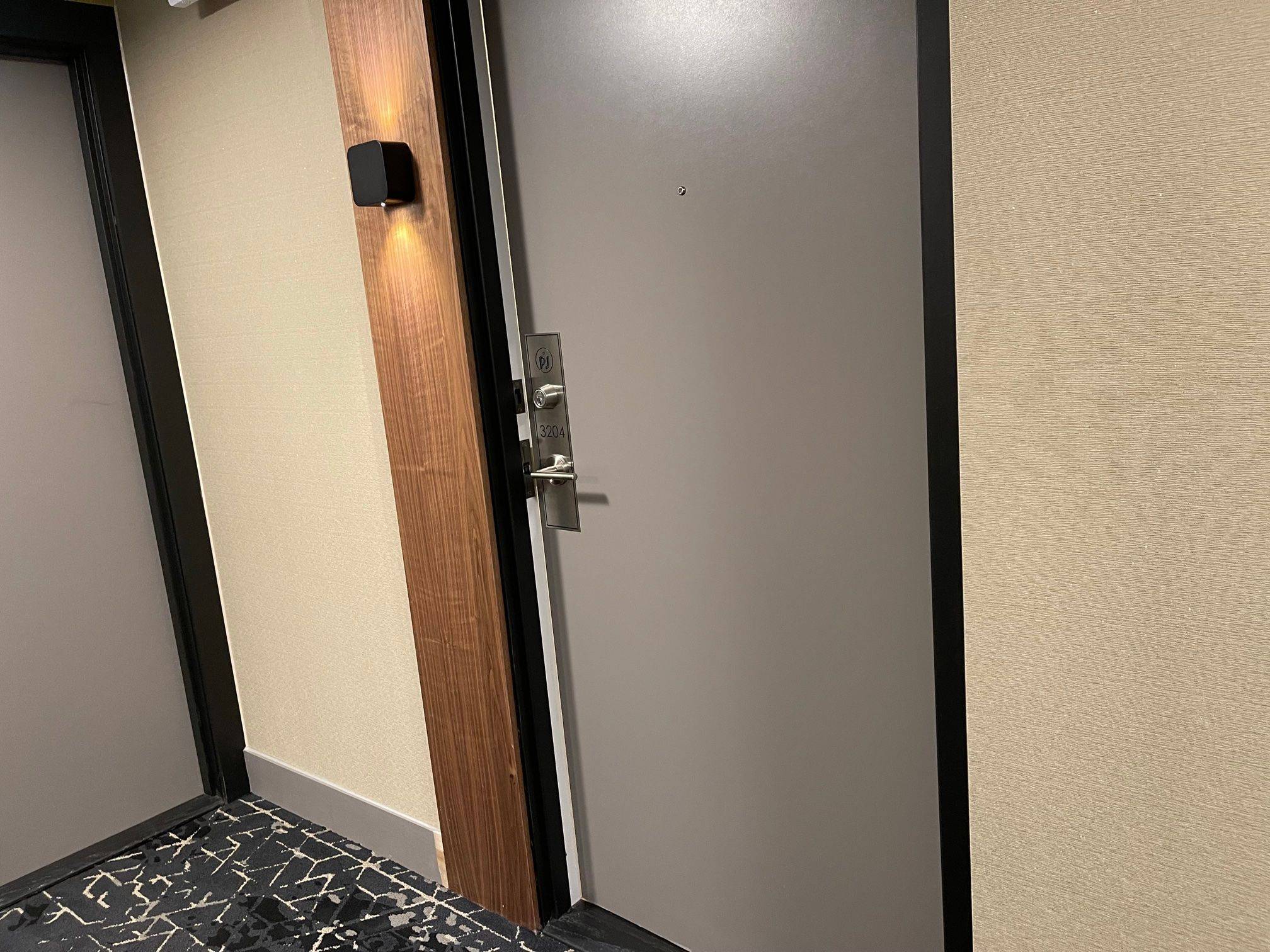 Toronto C01, ON M5V 0S6,99 John ST #3204