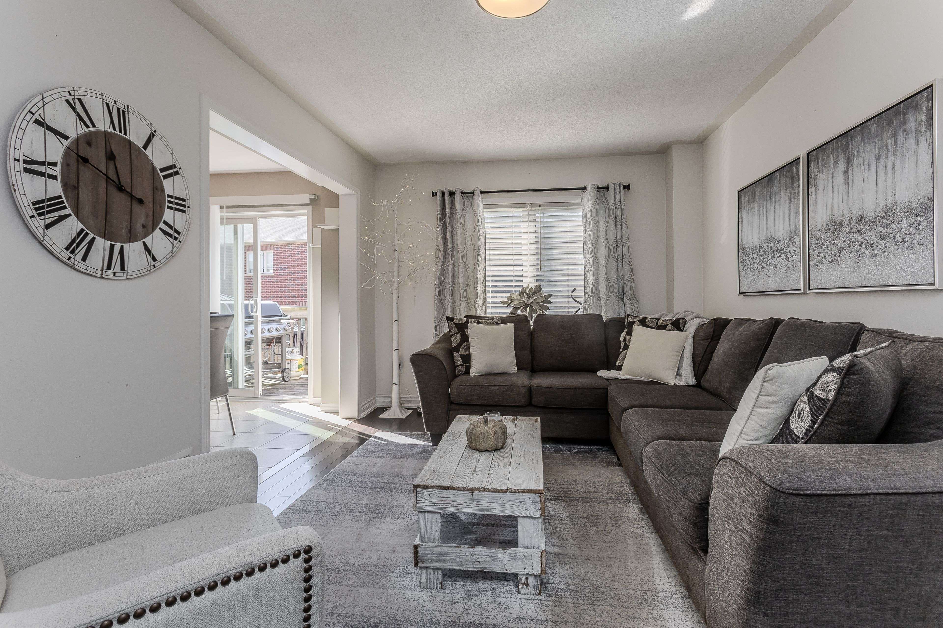 Burlington, ON L7M 0K9,3356 Mikalda RD