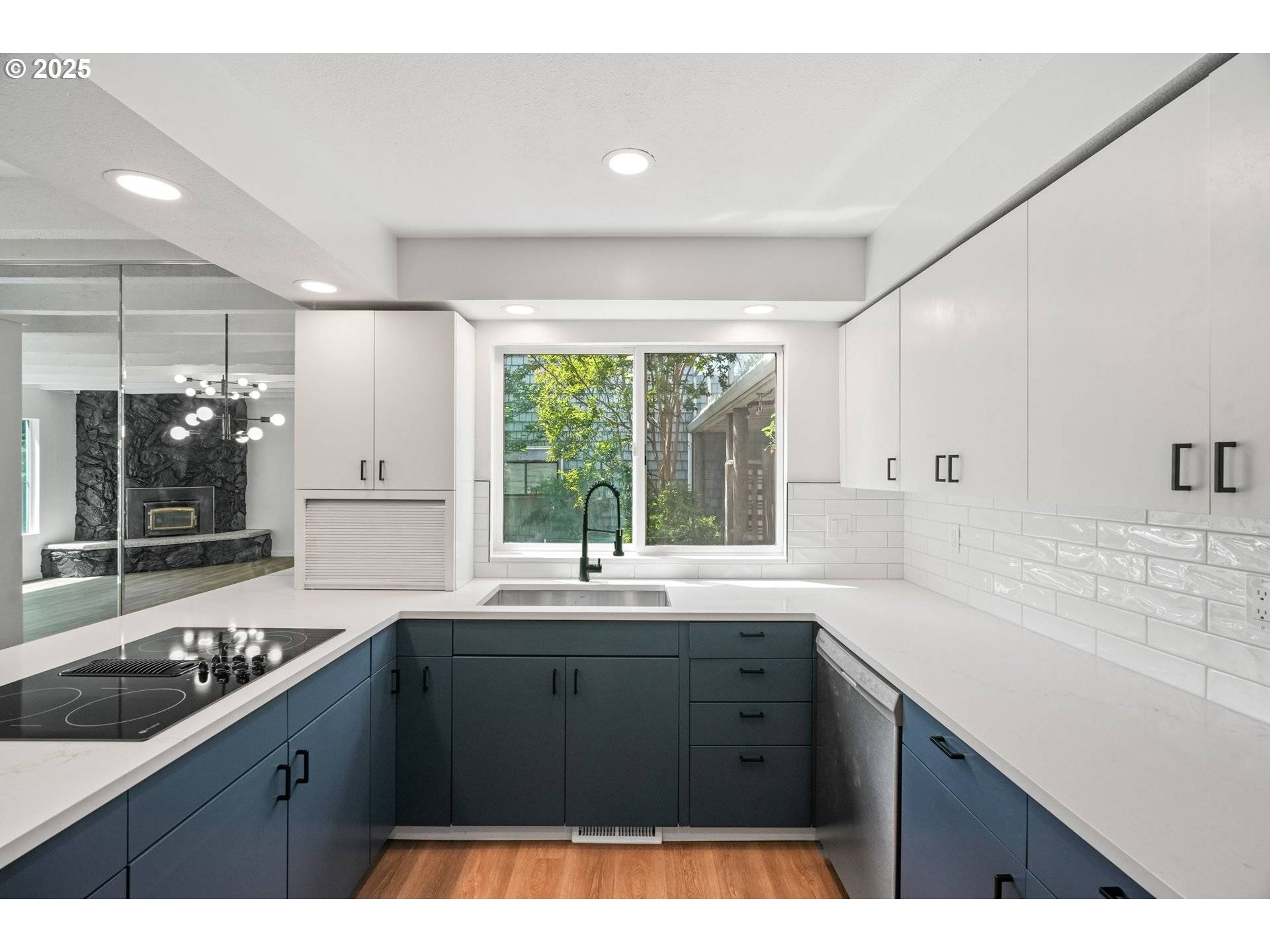 Portland, OR 97217,570 N HAYDEN BAY DR