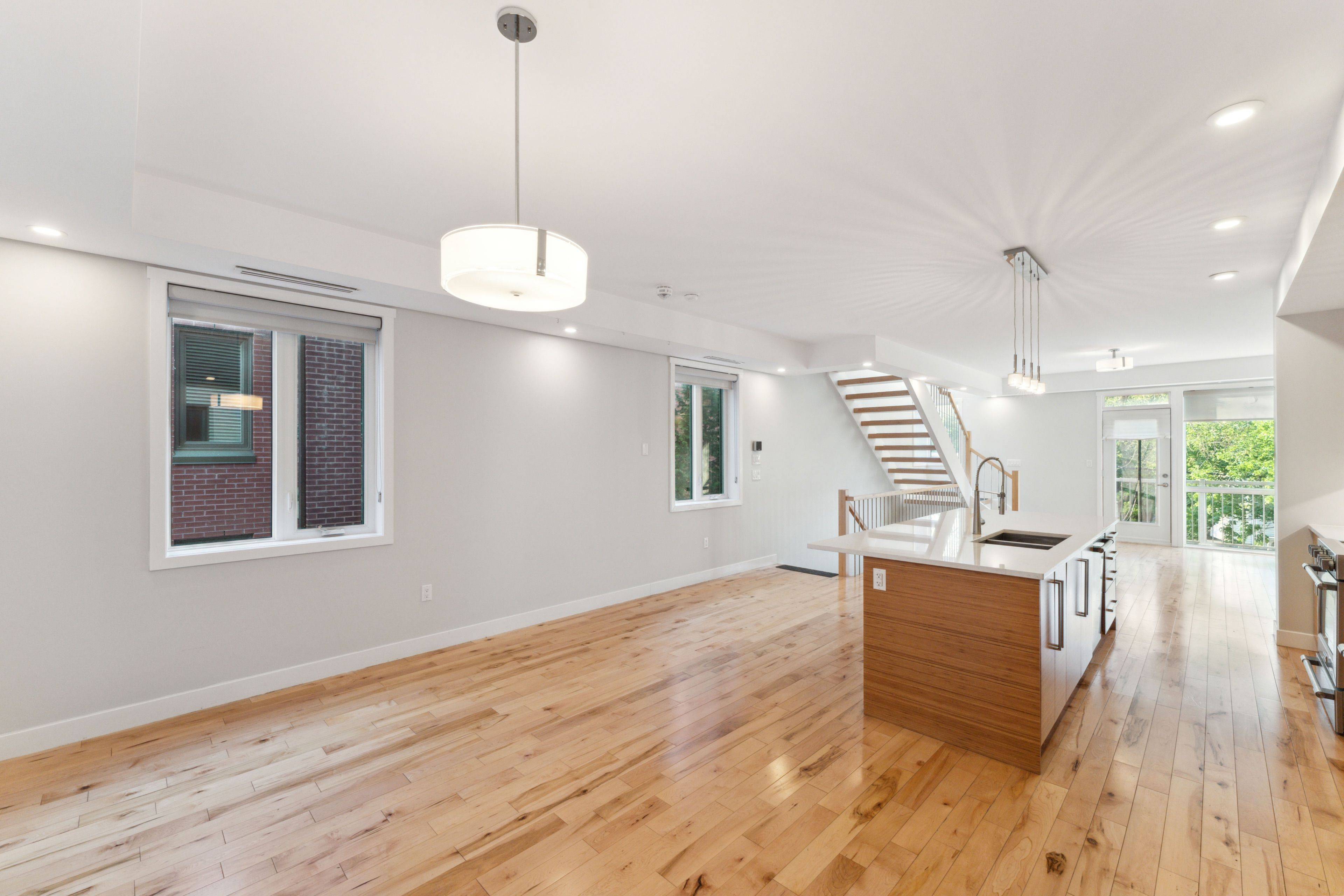 Overbrook - Castleheights And Area, ON K1K 1L1,36 Ontario ST