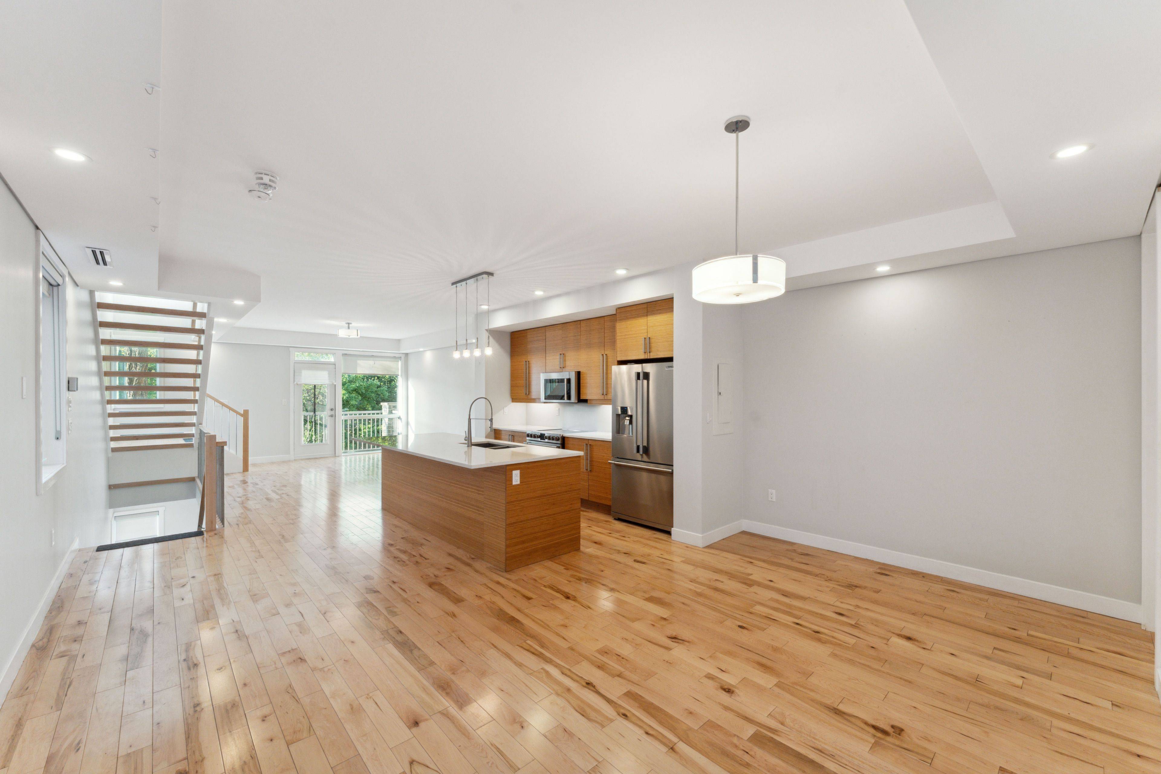 Overbrook - Castleheights And Area, ON K1K 1L1,36 Ontario ST