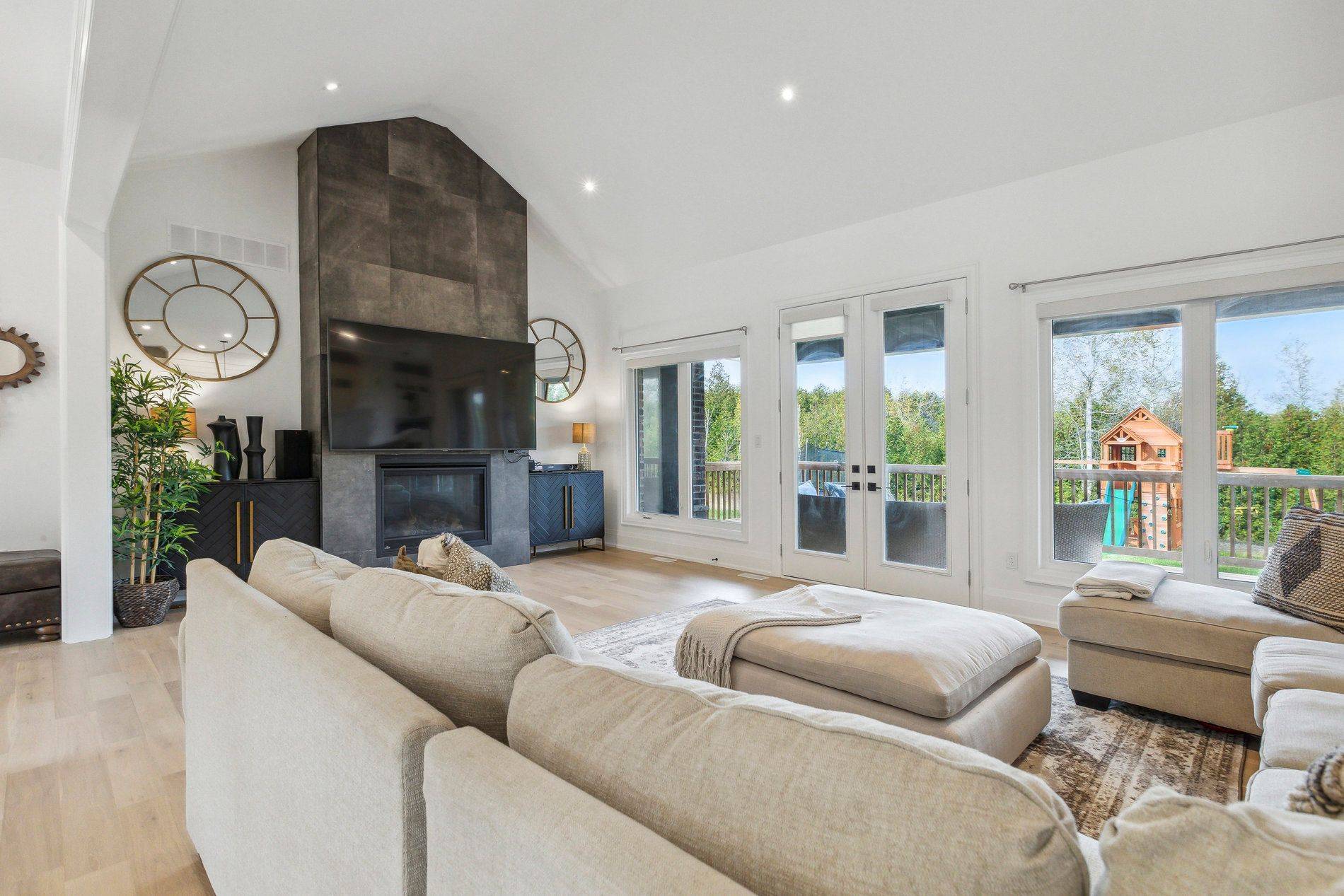 Erin, ON L7J 2L8,9042 Sideroad 10 N/A