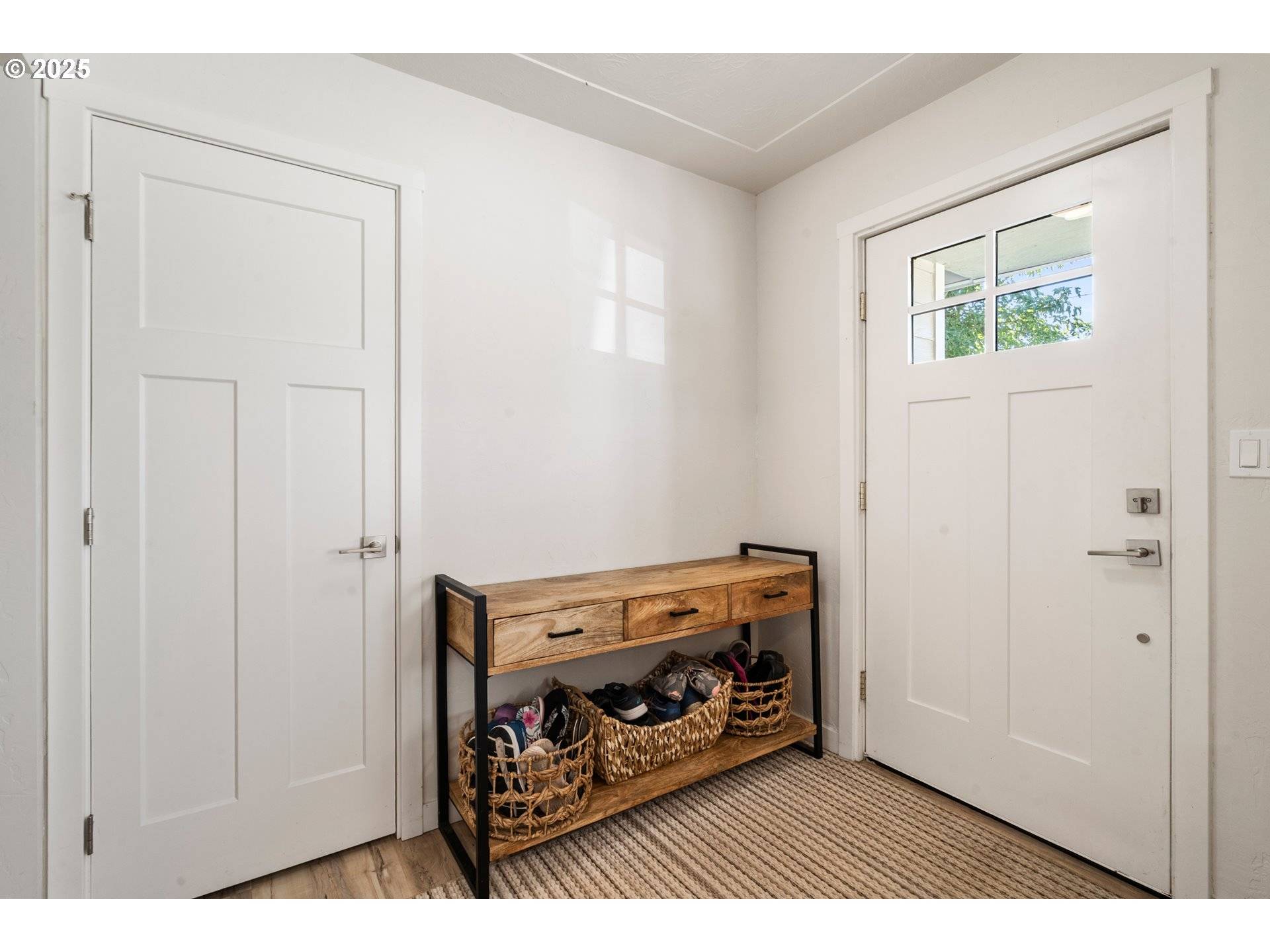 Salem, OR 97302,3994 CRESTVIEW DR S