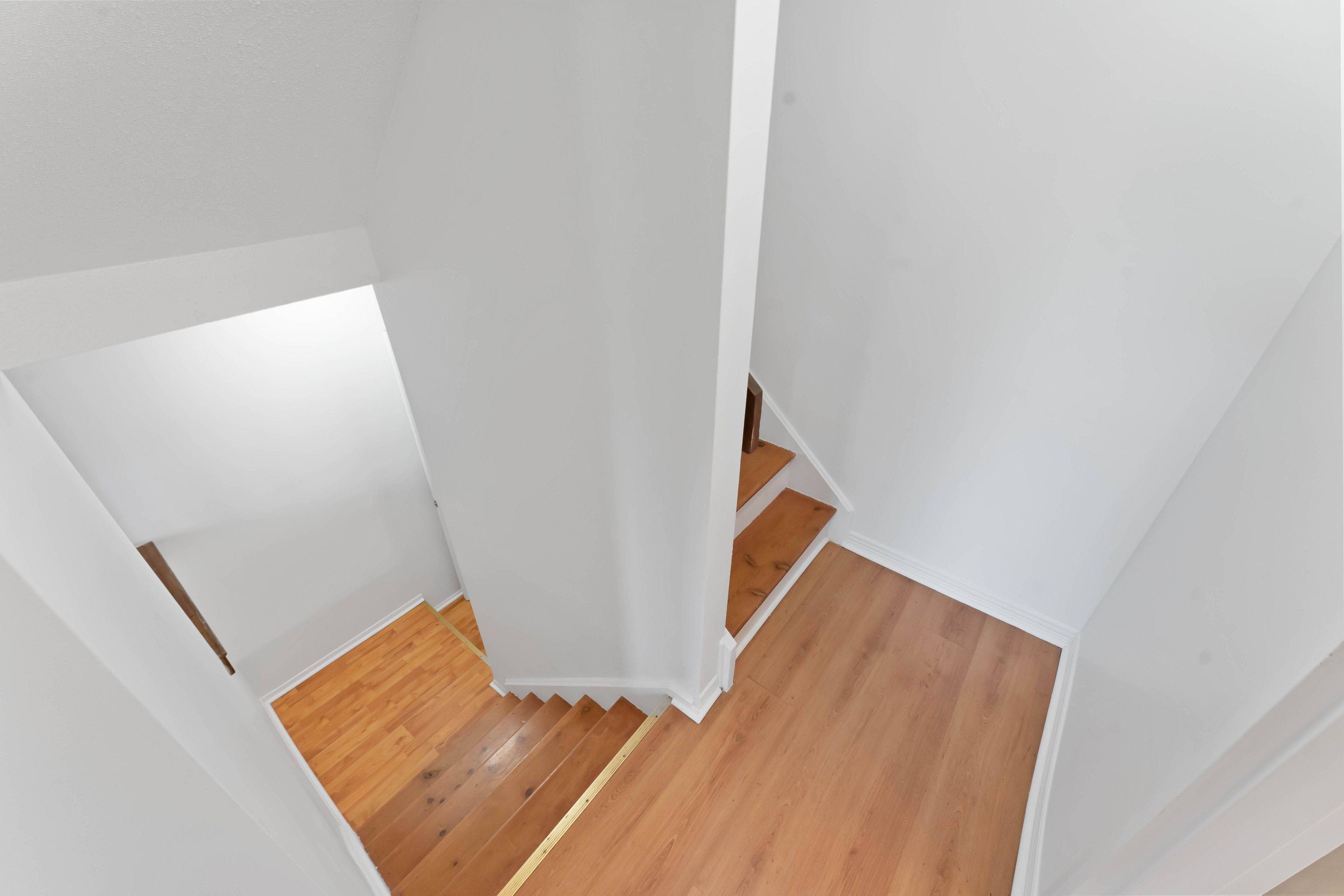 Hunt Club - Windsor Park Village And Area, ON K1V 9N8,825 Cahill DR W #181