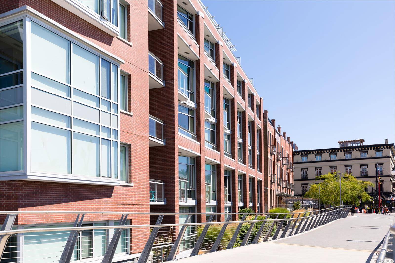 Victoria, BC V8W 3C6,456 Pandora Ave #M11