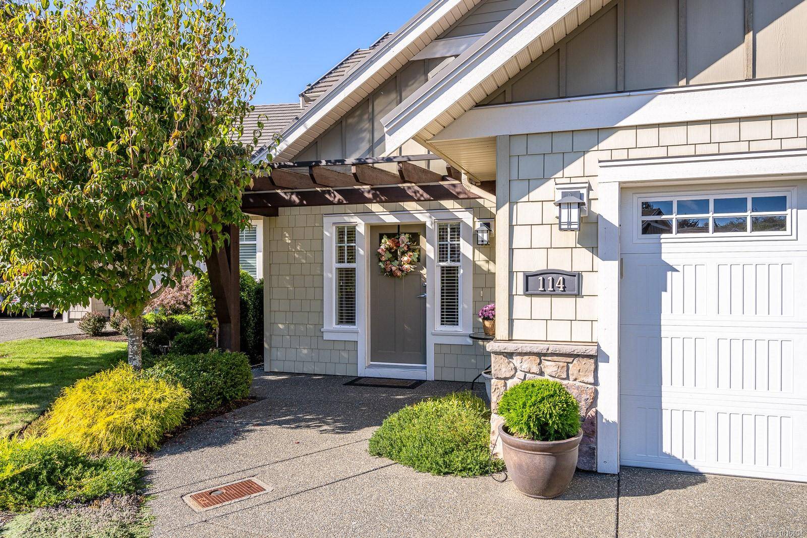 Courtenay, BC V9N 0A5,1055 Crown Isle Dr #114