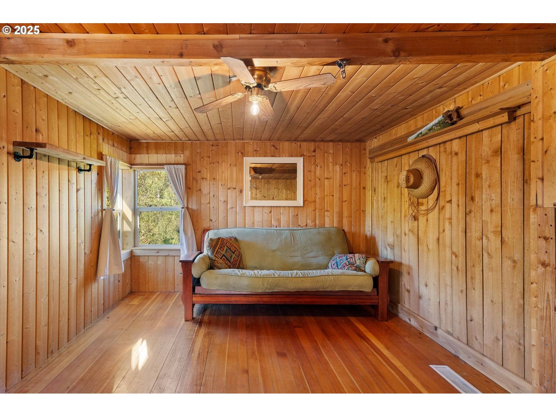 Rainier, OR 97048,210 FOX ST