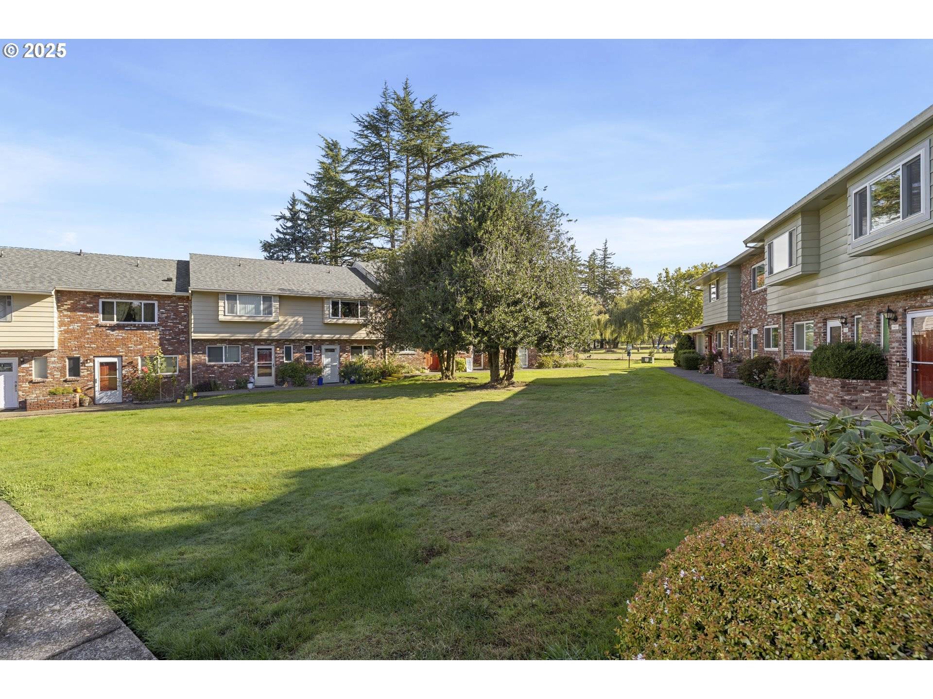 Gresham, OR 97030,1418 NE HOGAN DR