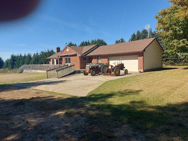 Mapleton, ON N0G 1A0,7174 Highway 6 N/A