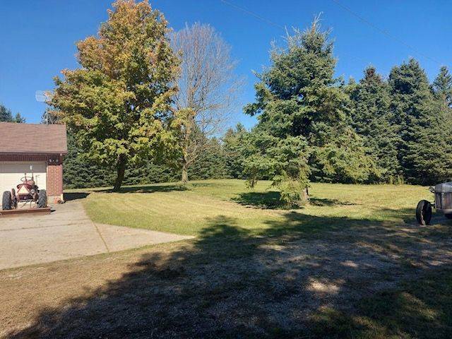 Mapleton, ON N0G 1A0,7174 Highway 6 N/A