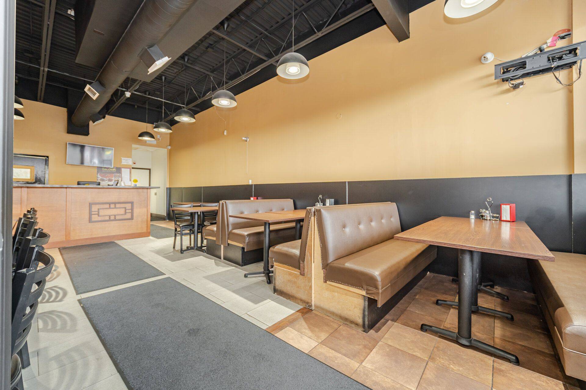 Brampton, ON L6P 2K8,4525 Ebenezer RD #9