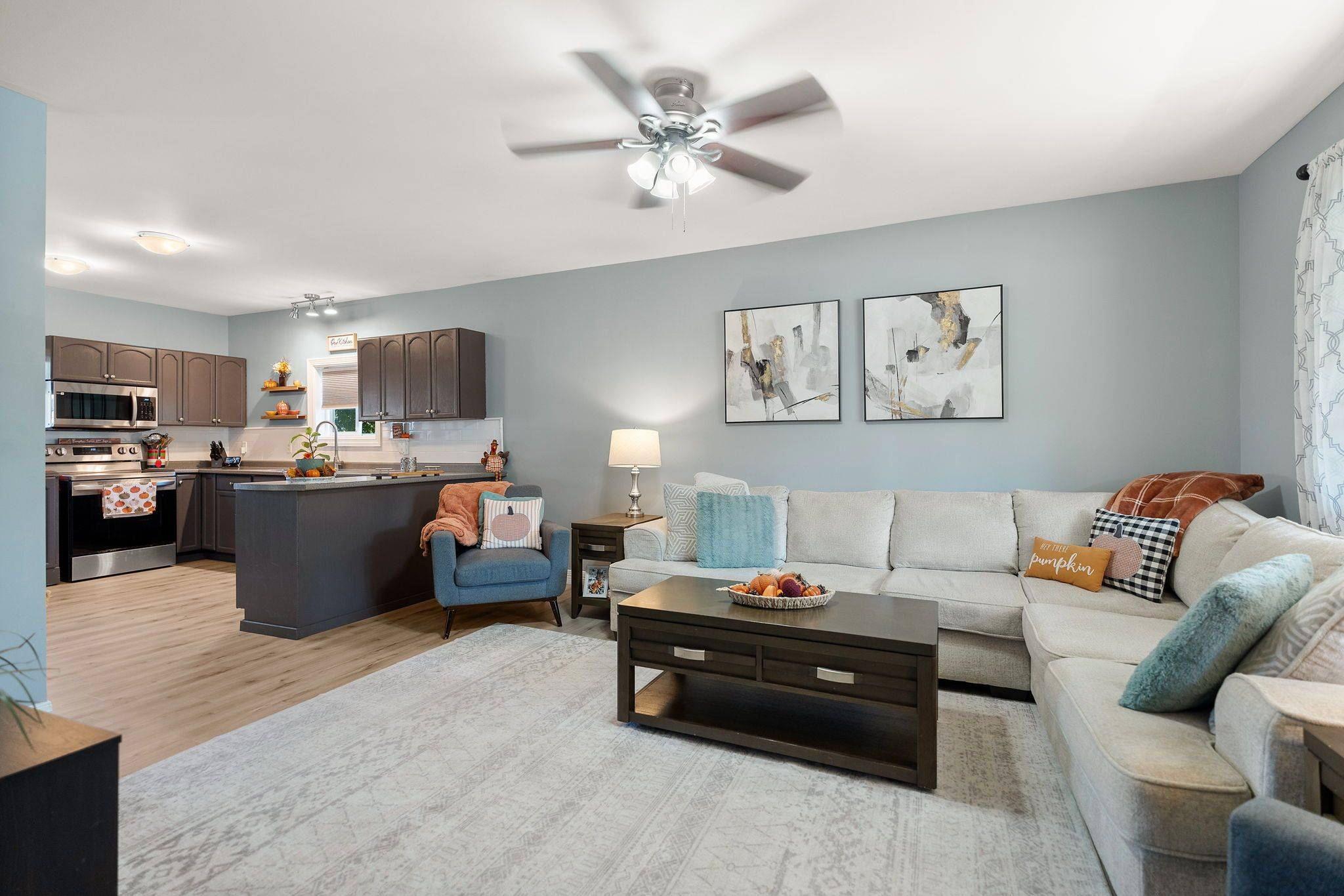 Fort Erie, ON L2A 2A3,31 Murray ST