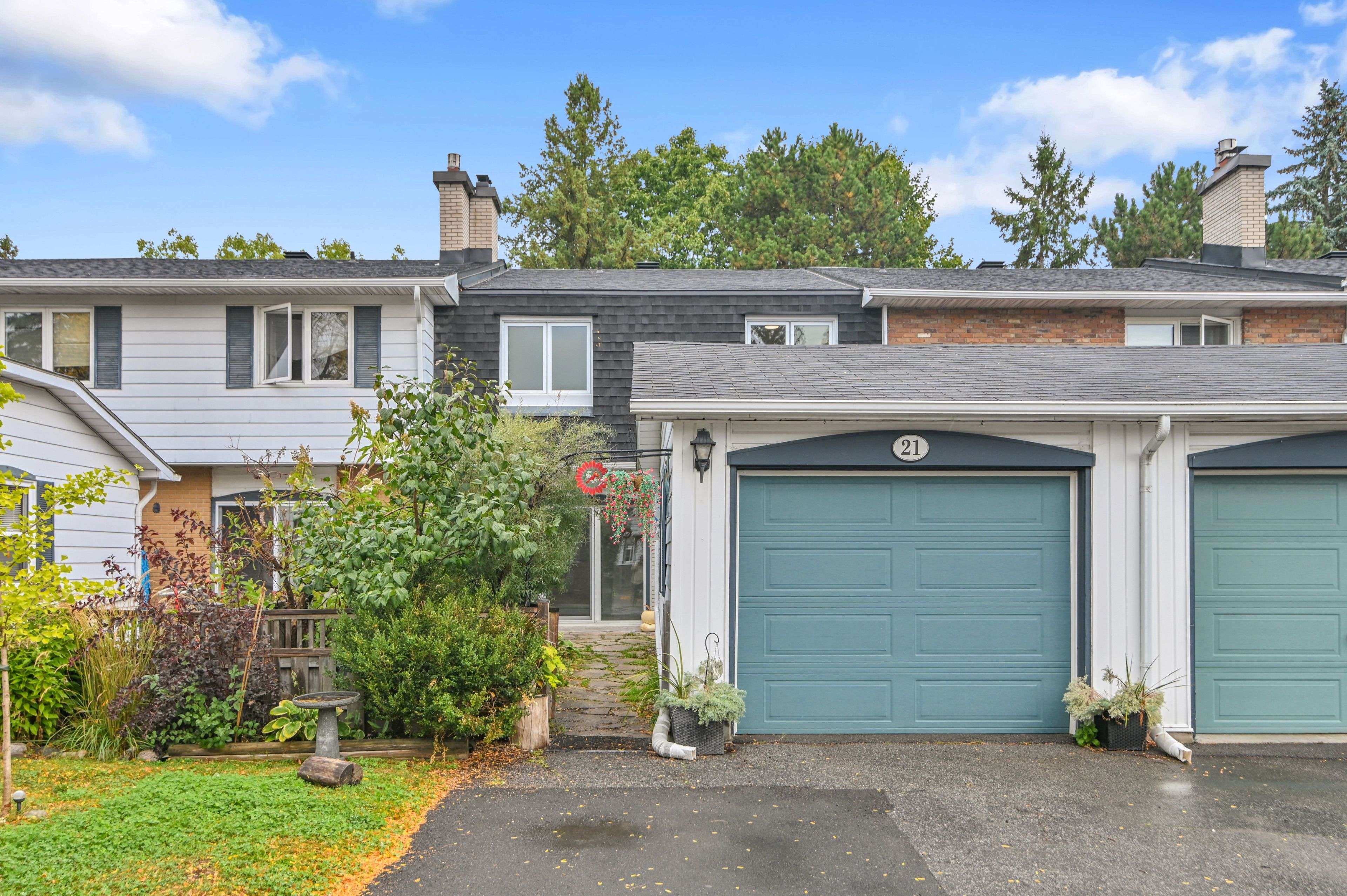 Billings Bridge - Riverside Park And Area, ON K1V 8M4,21 Ramsgate Private