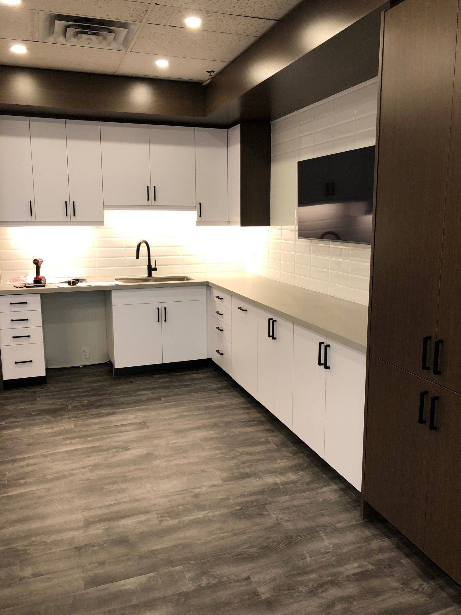 55 Horner AVE #1B, Toronto W06, ON M8Z 4X6