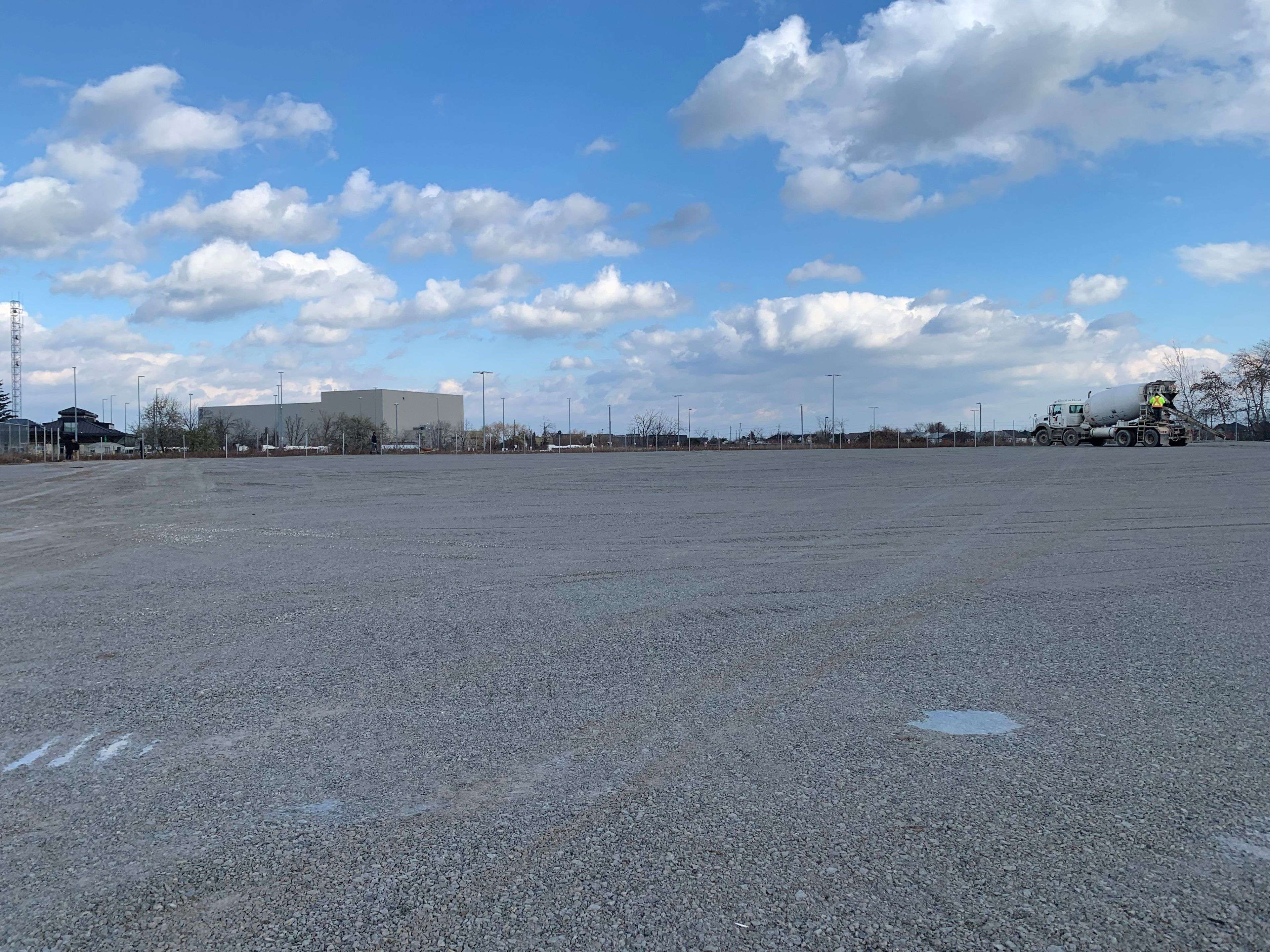 Burlington, ON L7L 2Y6,747 Appleby Line #B&D