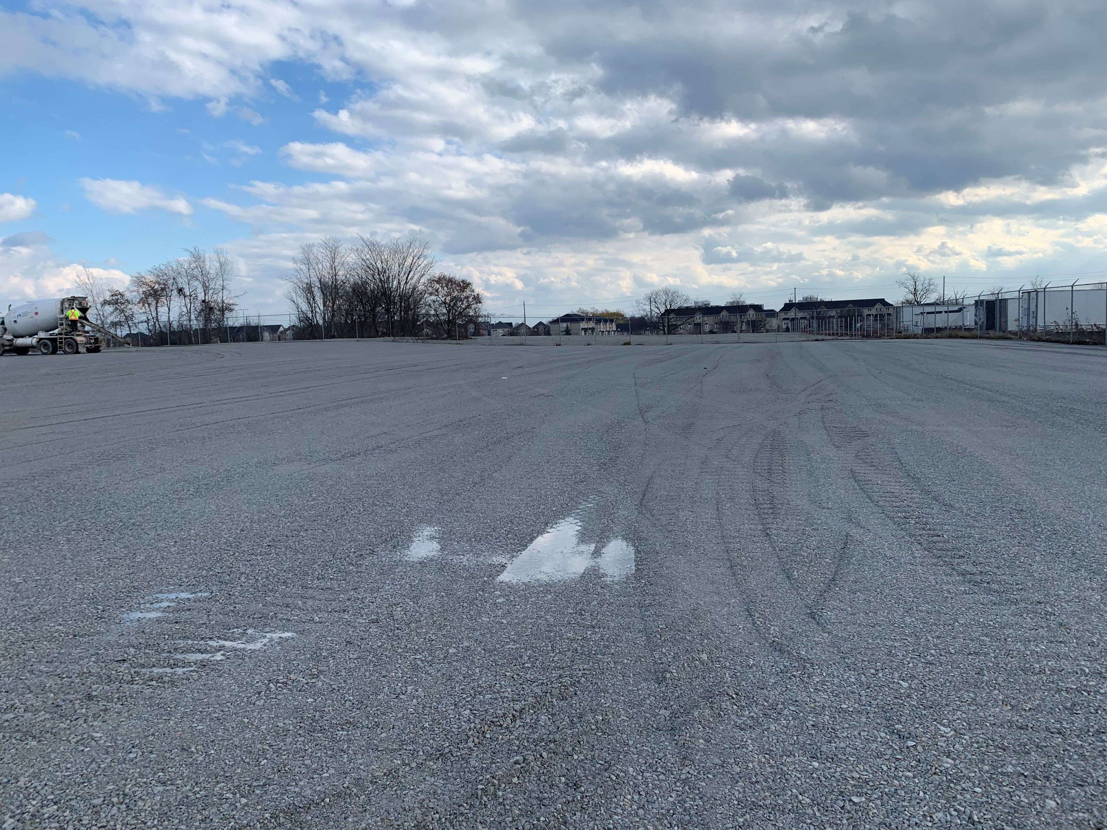 Burlington, ON L7L 2Y6,747 Appleby Line #B&D