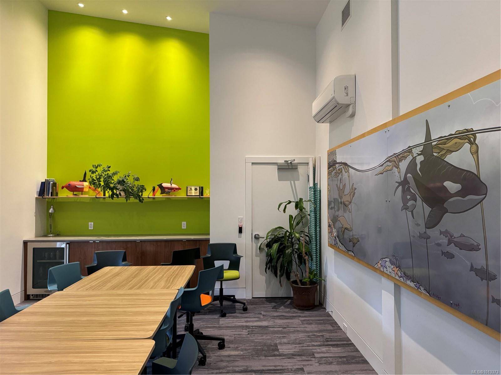 Nanaimo, BC V9S 5Y2,1934 Boxwood Rd #201