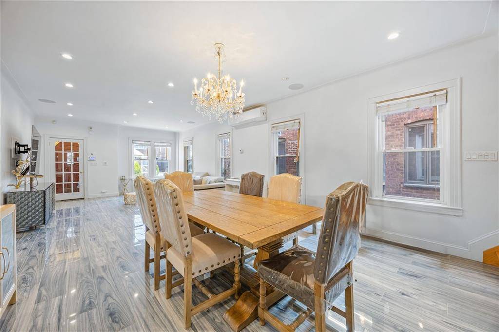 Brooklyn, NY 11234,2022 East 38th ST