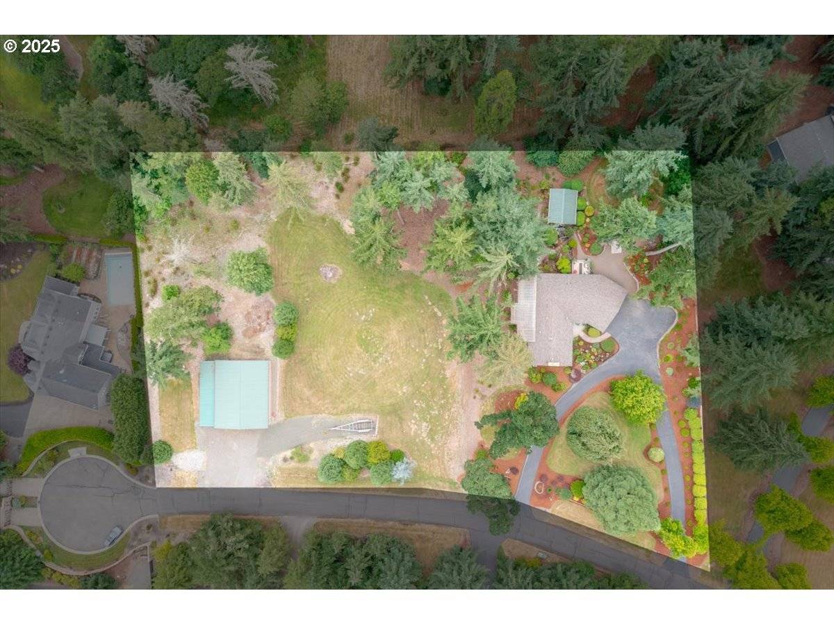 Salem, OR 97317,9076 DALEVIEW RD