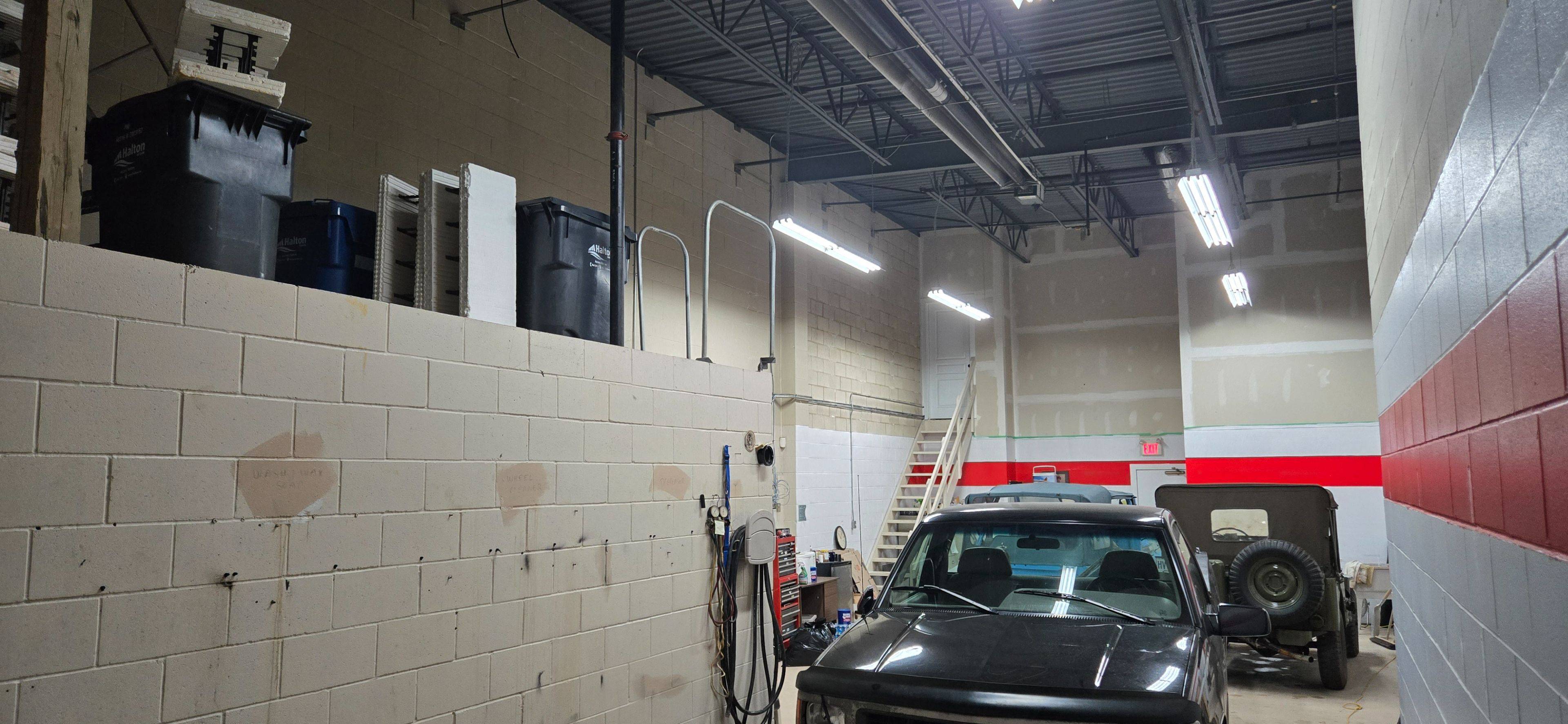 Burlington, ON L7L 0A3,5115 Harvester RD #15