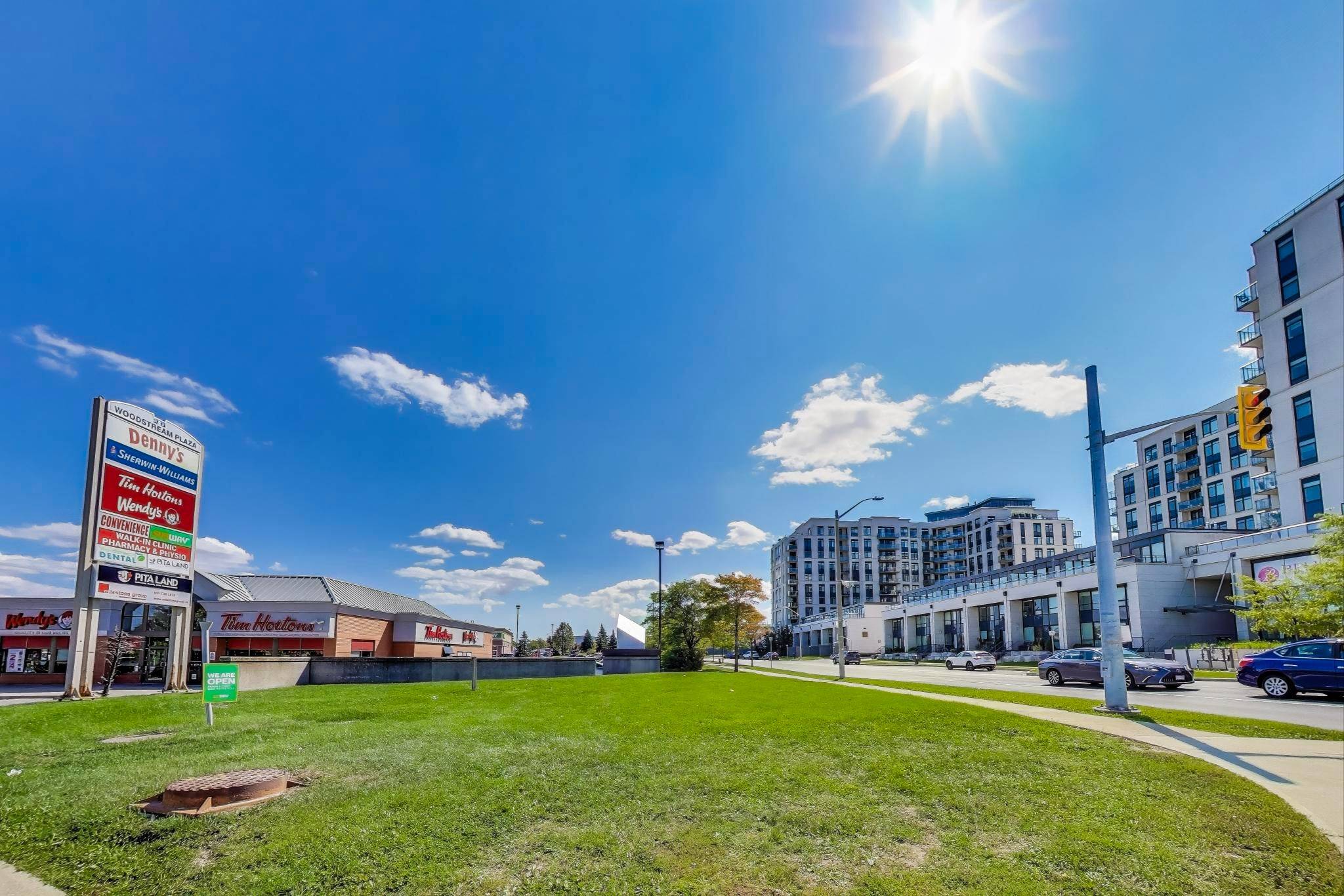 Vaughan, ON L4L 8C3,12 Woodstream BLVD #317