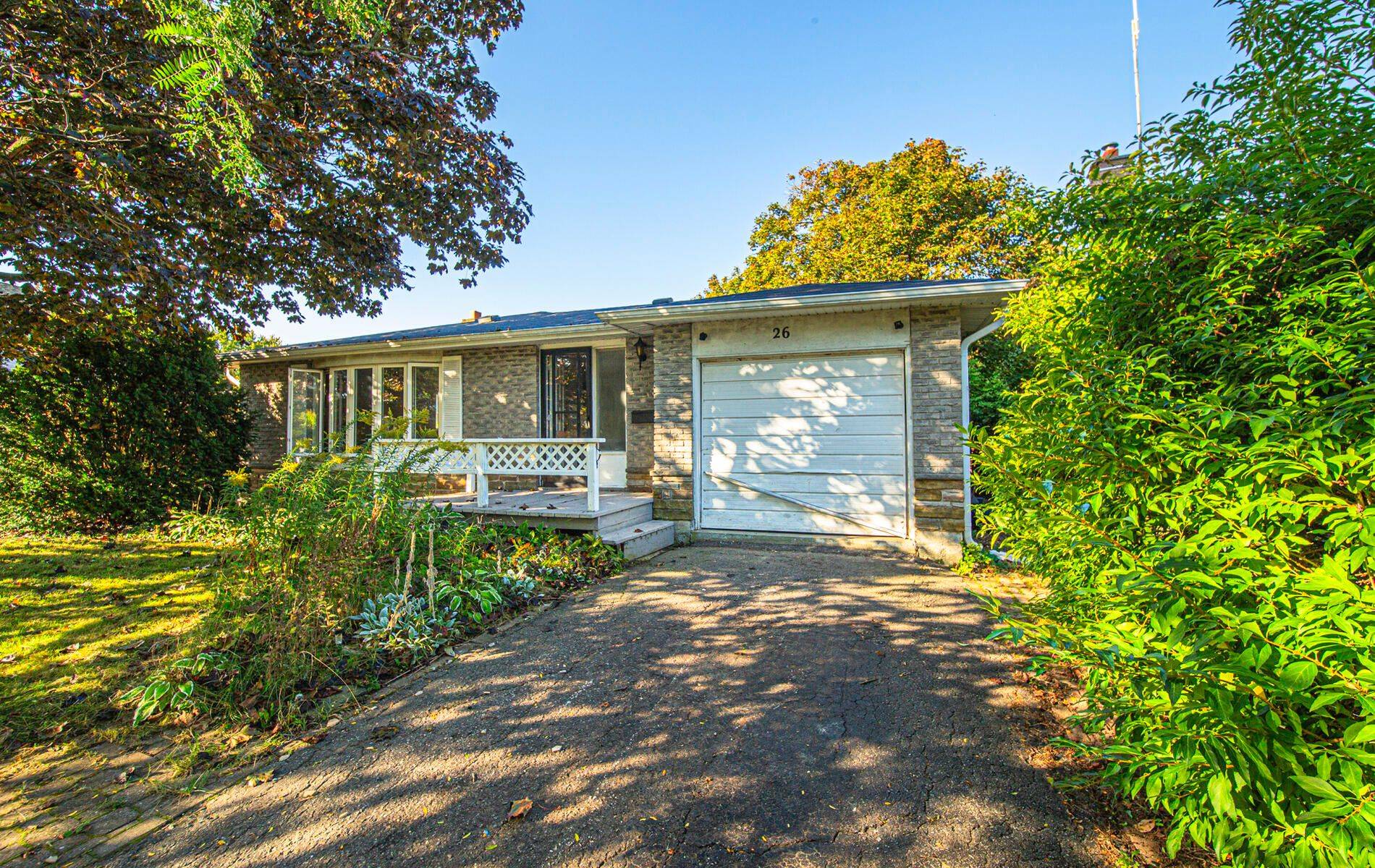 Ajax, ON L1S 3J3,26 Slater CRES