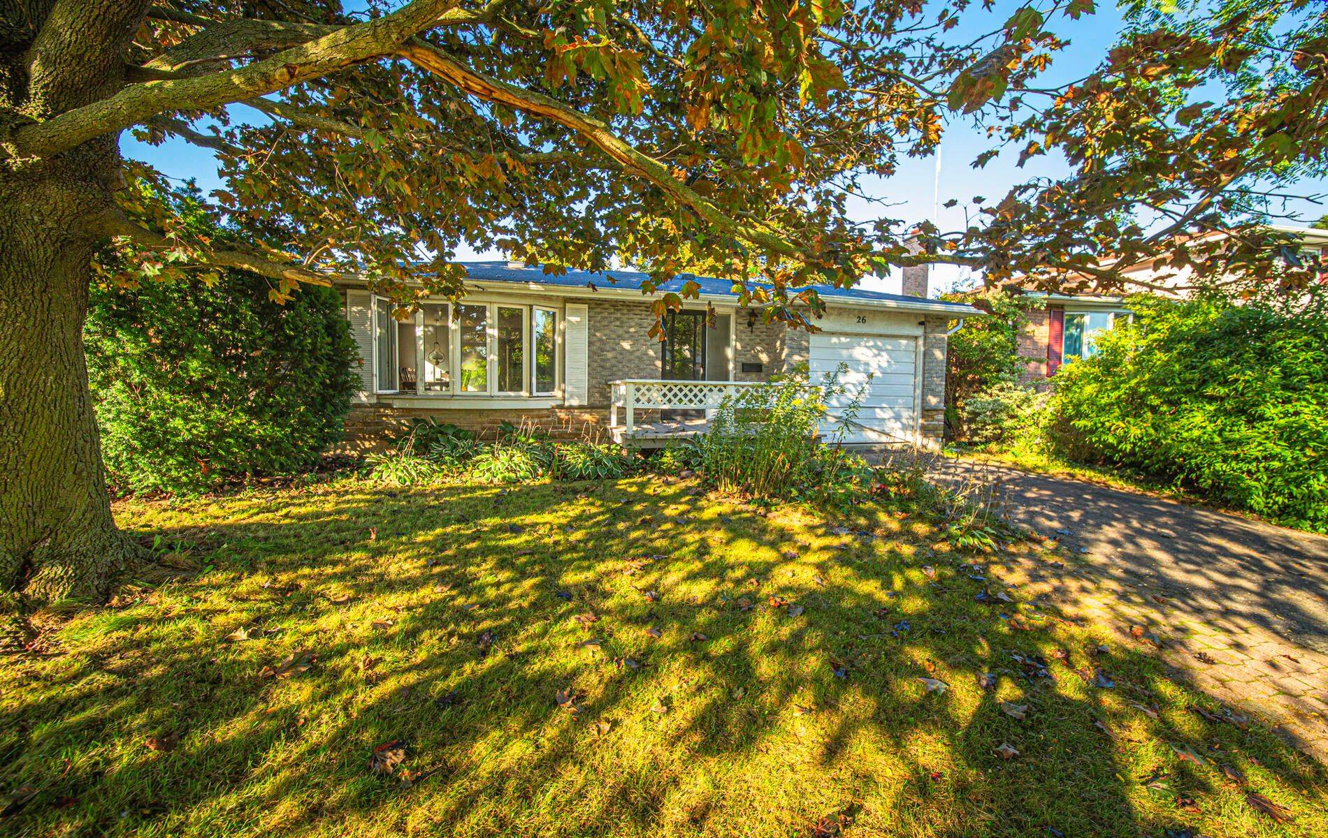 Ajax, ON L1S 3J3,26 Slater CRES