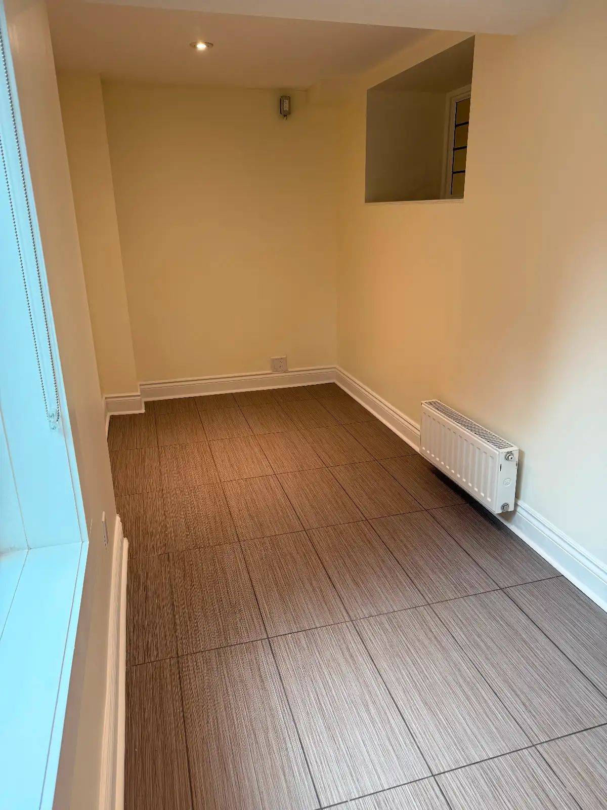 Toronto W01, ON M6R 2M4,290 Roncesvalles AVE #unit b1 (basement)