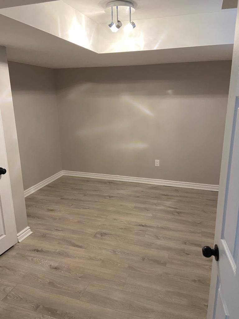 Milton, ON L9T 8E9,495 Kincardine TER #Basement