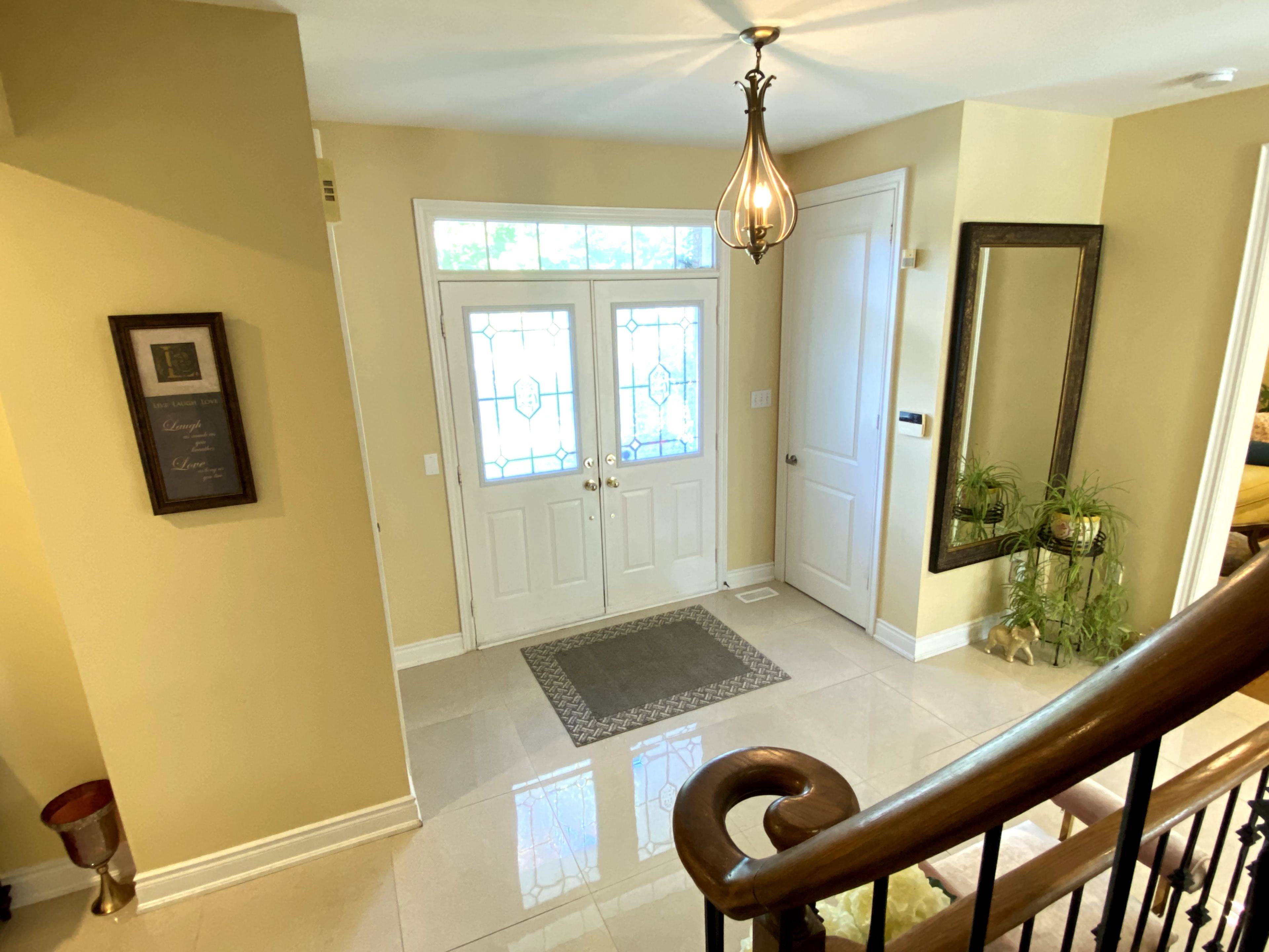 Caledon, ON L7C 1P6,7 Brandiff CT