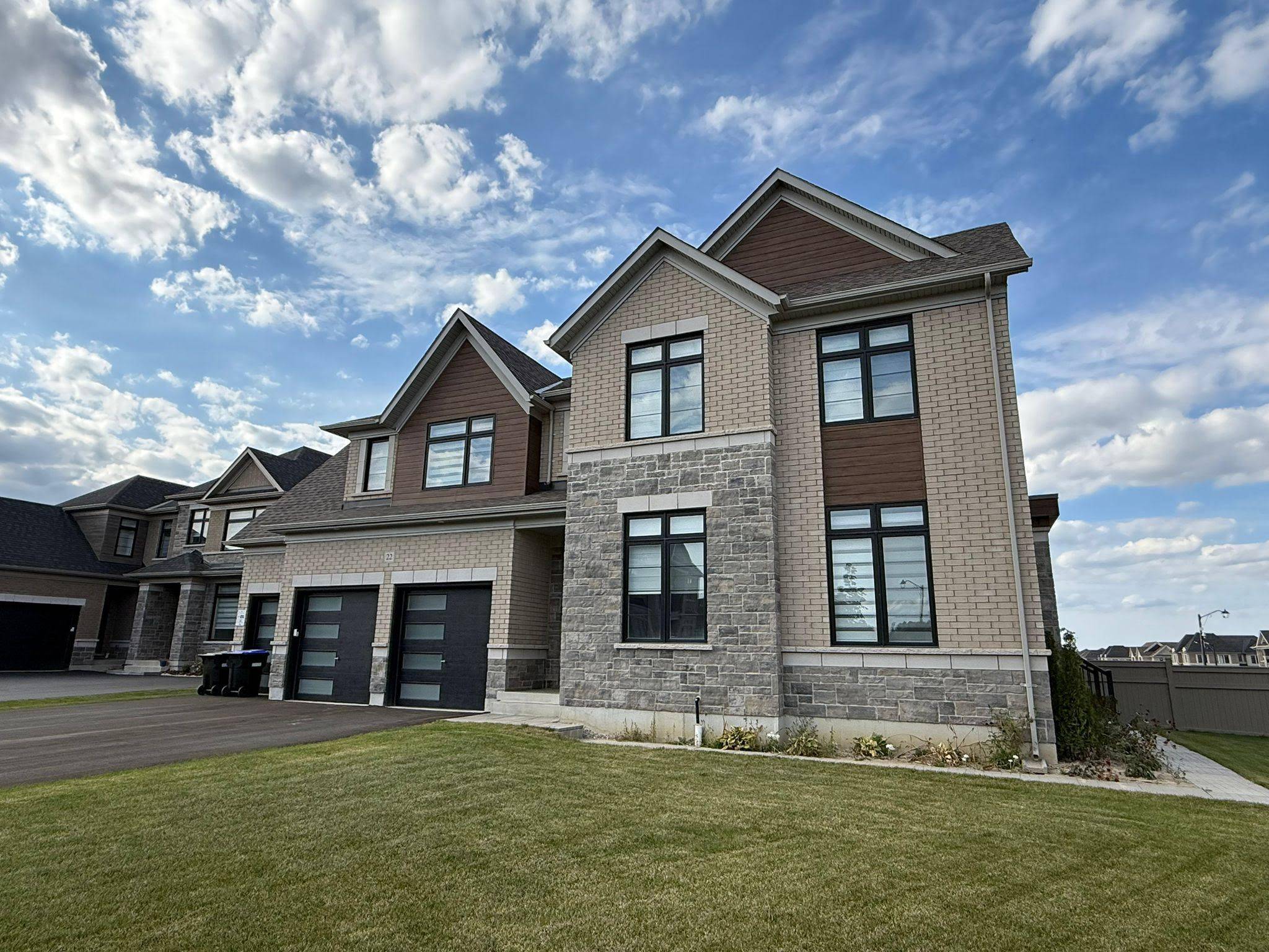 Adjala-tosorontio, ON L0G 1W0,22 Mahogany TRL