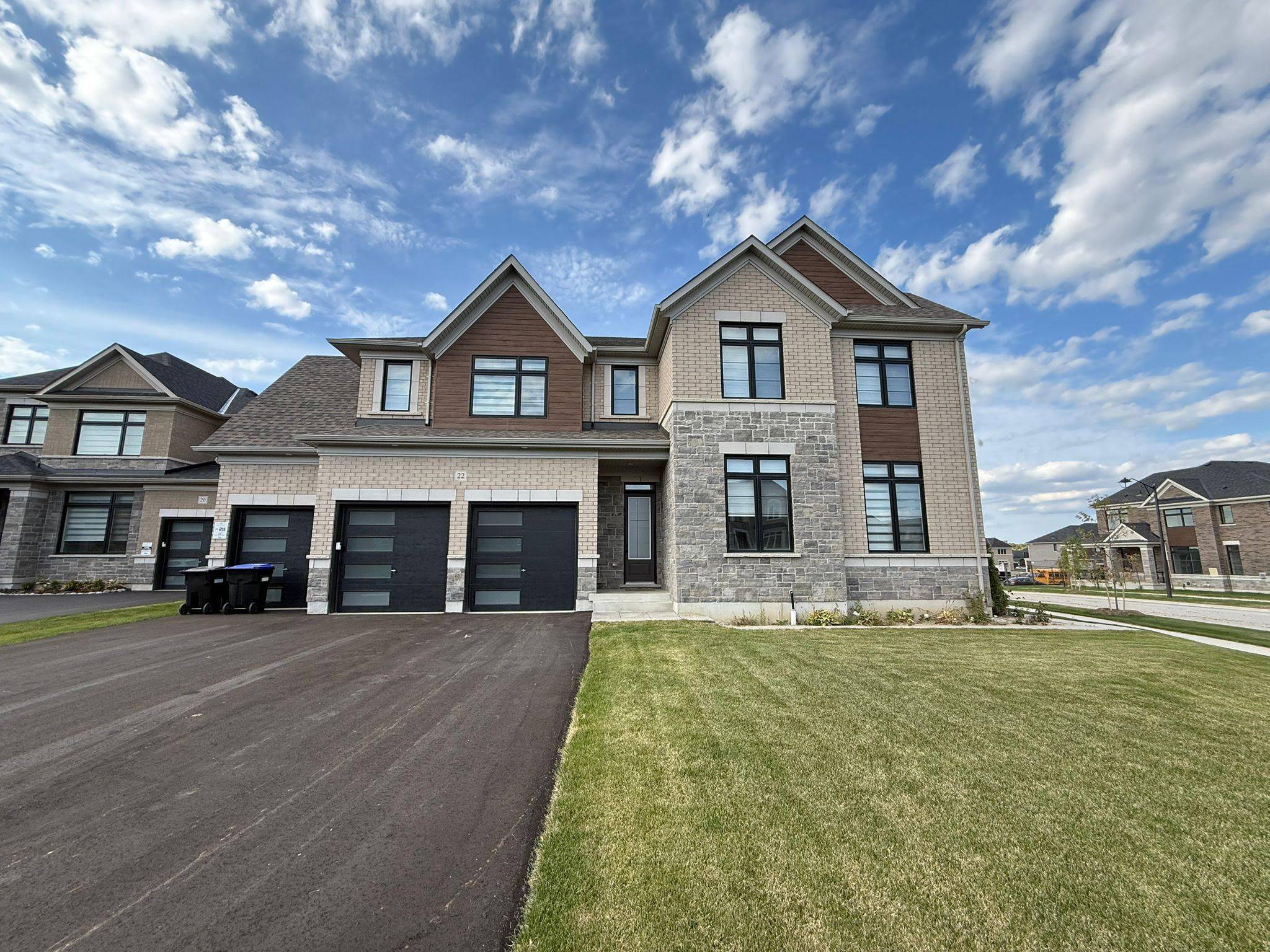 Adjala-tosorontio, ON L0G 1W0,22 Mahogany TRL