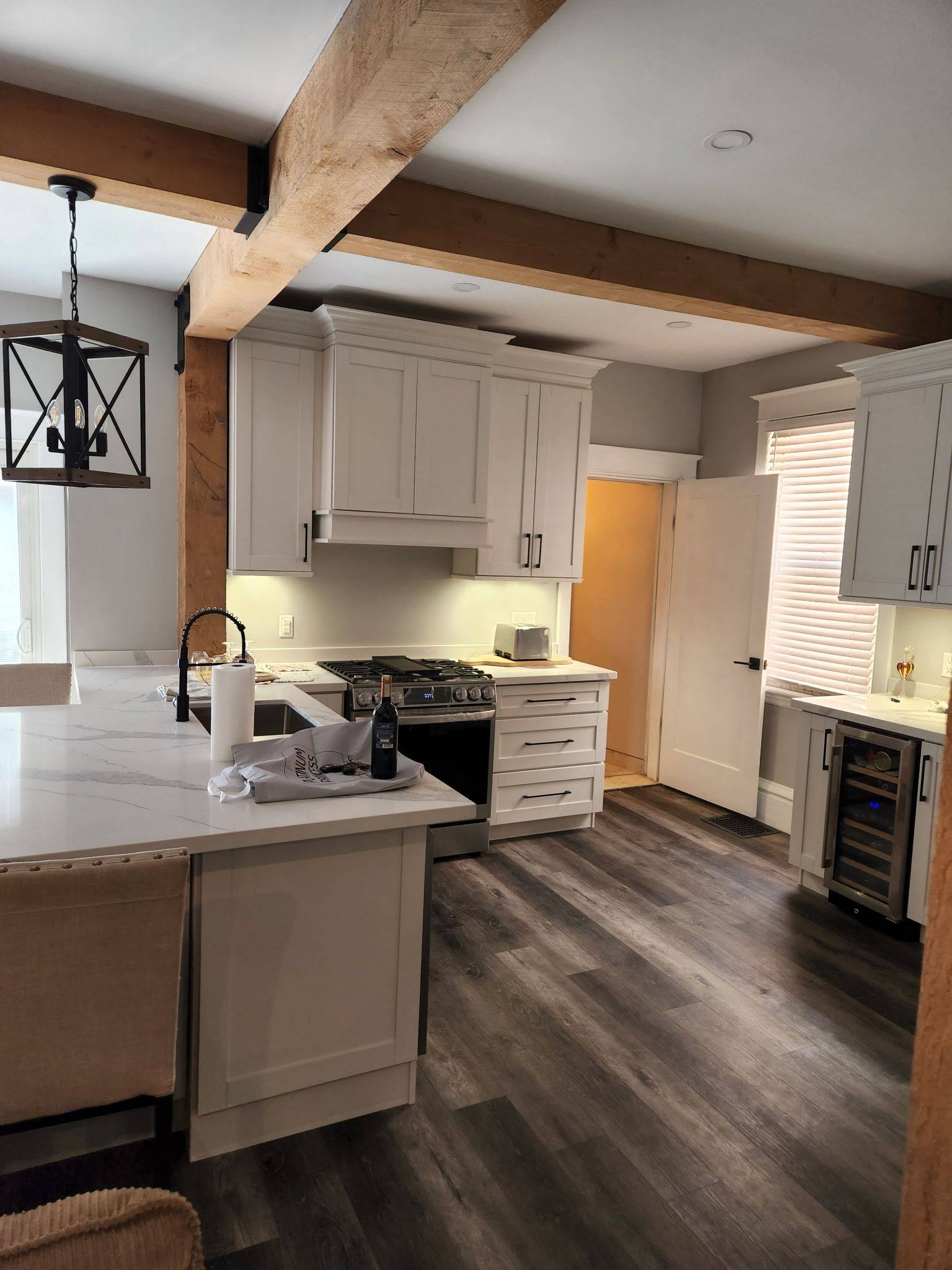 Hamilton, ON L8M 3A5,16 Cedar AVE #1