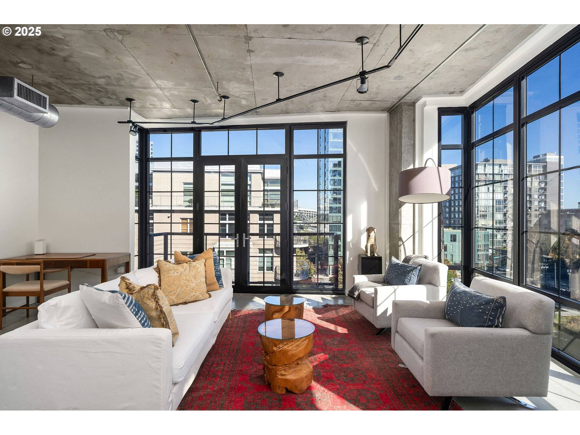 Portland, OR 97209,1030 NW 12TH AVE #534