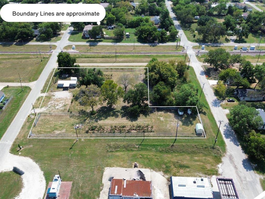 Kerens, TX 75144,105 N Bonner Avenue #2