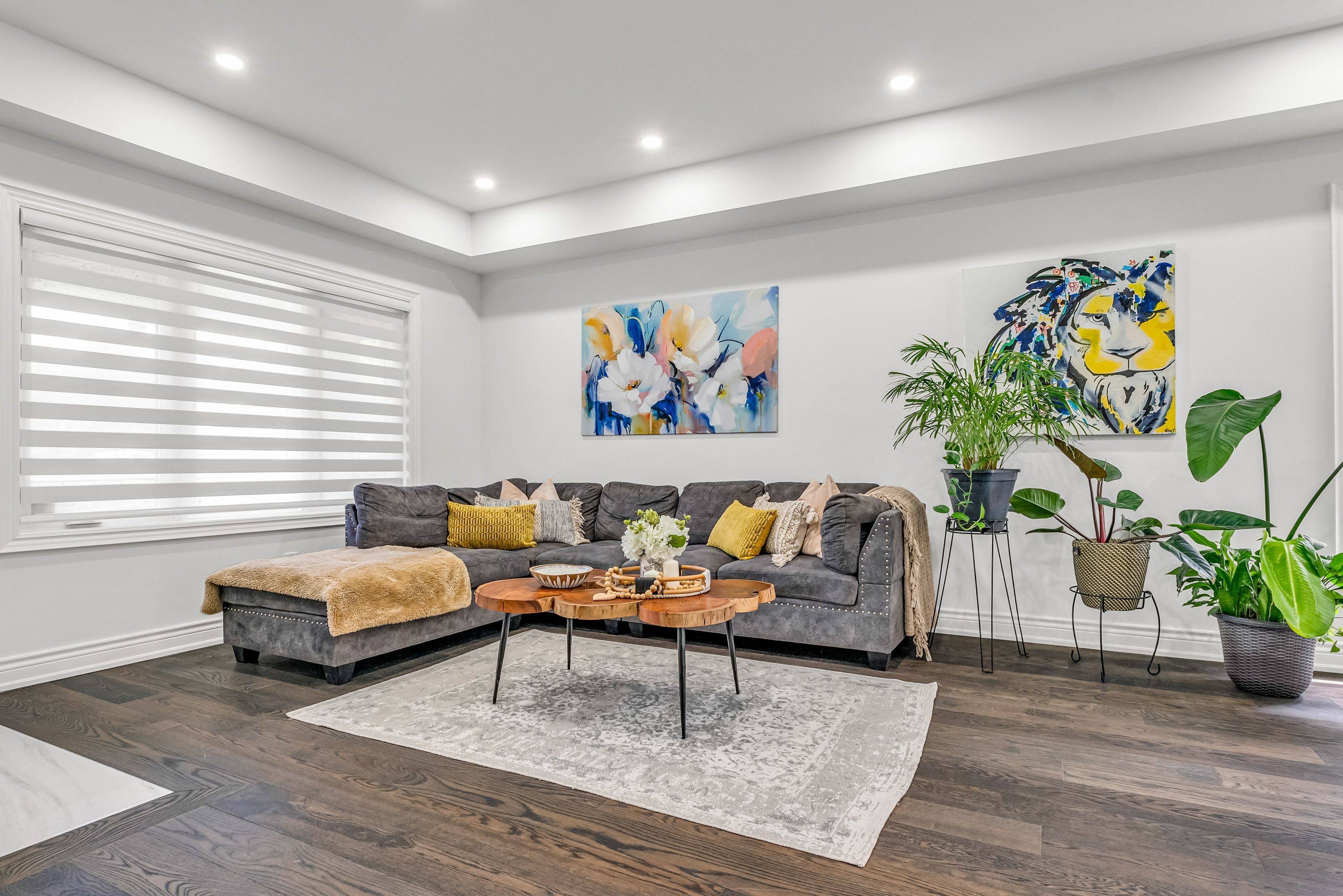 Toronto W03, ON M6E 4L8,420 Harvie AVE