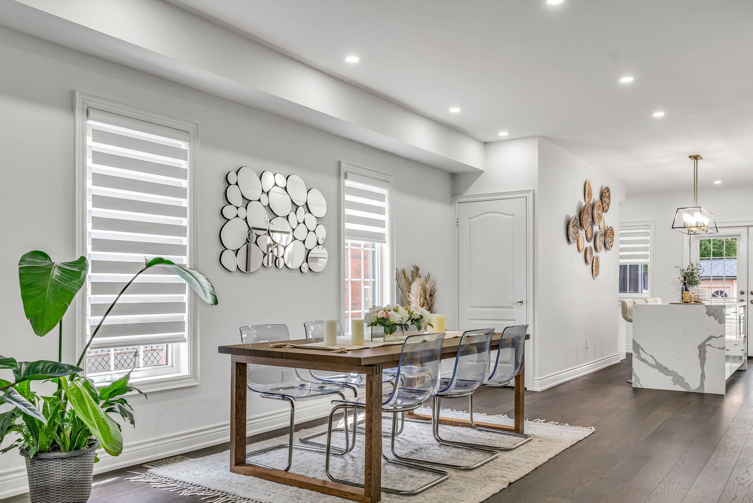 Toronto W03, ON M6E 4L8,420 Harvie AVE